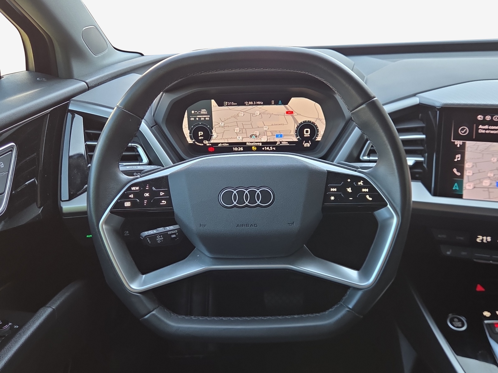 AUDI Q4 e-tron 45 quattro-image-10