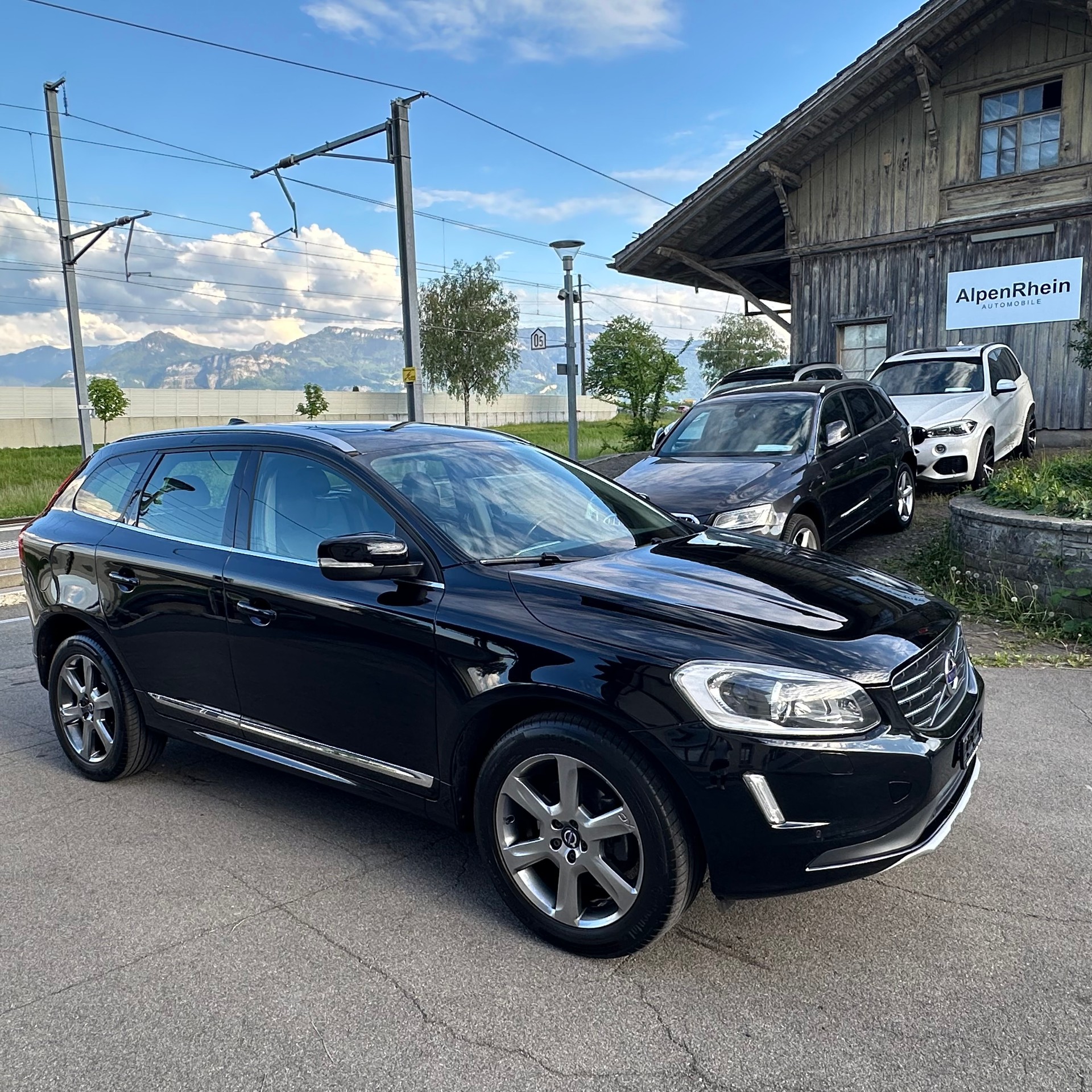 VOLVO XC60 D5 AWD Summum Geartronic-image-0