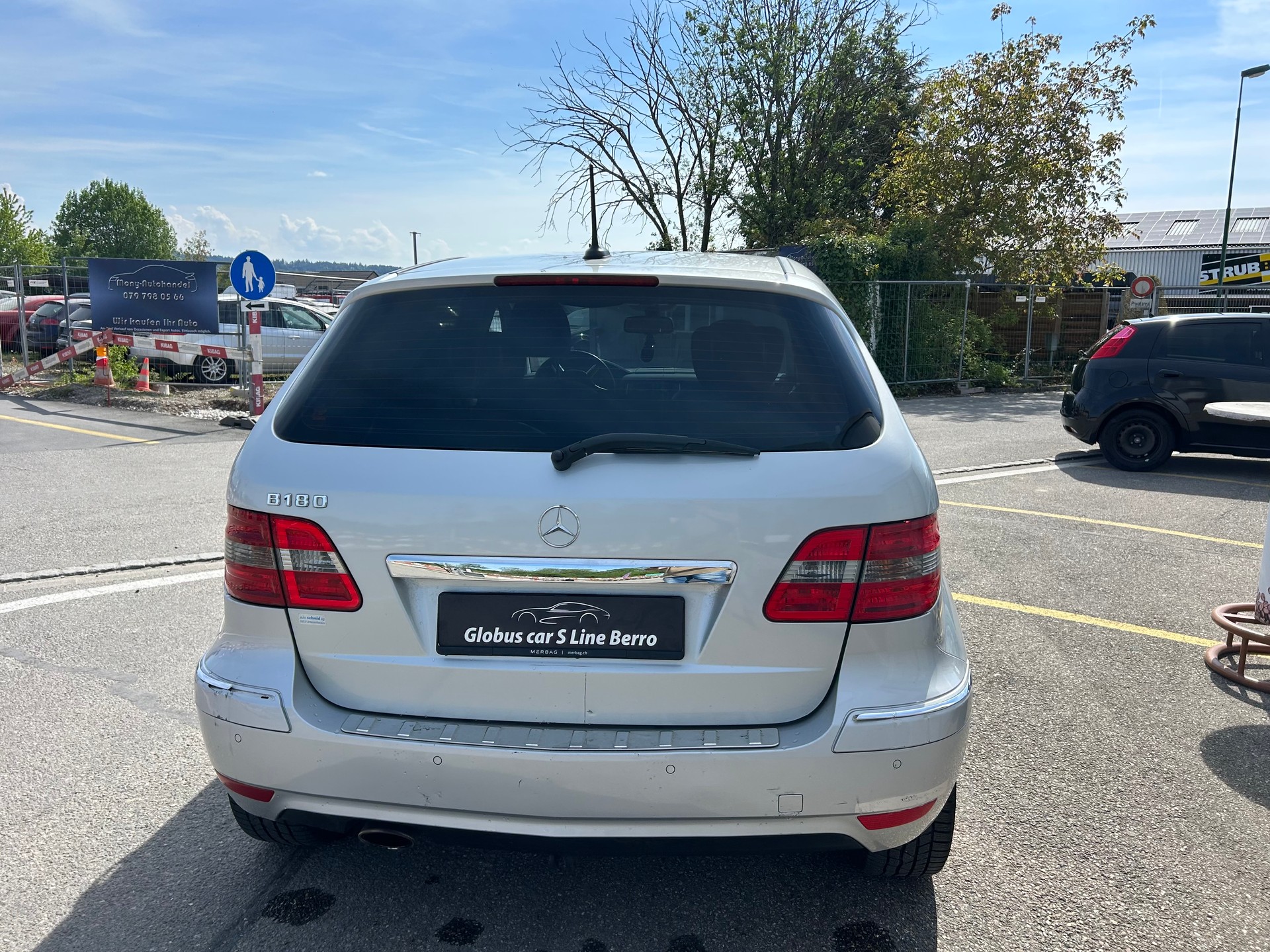 MERCEDES-BENZ B 180 Selection Autotronic-image-5
