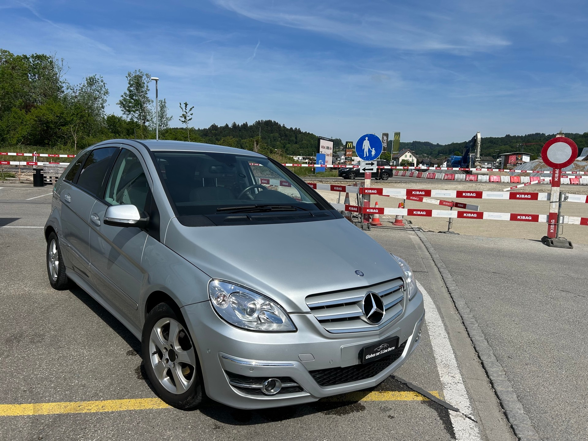 MERCEDES-BENZ B 180 Selection Autotronic-image-1