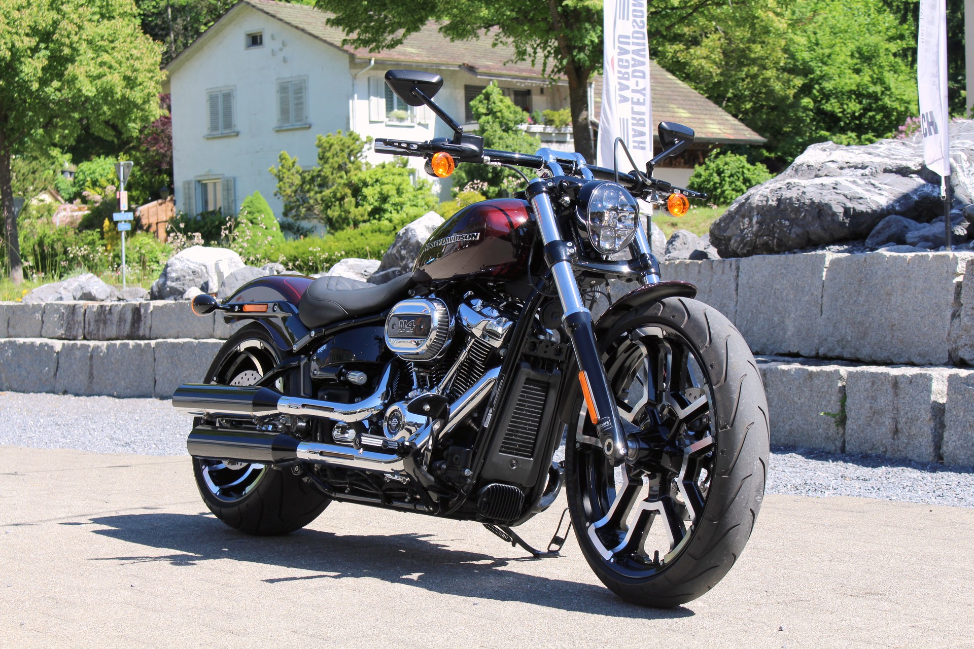 HARLEY-DAVIDSON FXBRS Breakout 114-showroom-element-1