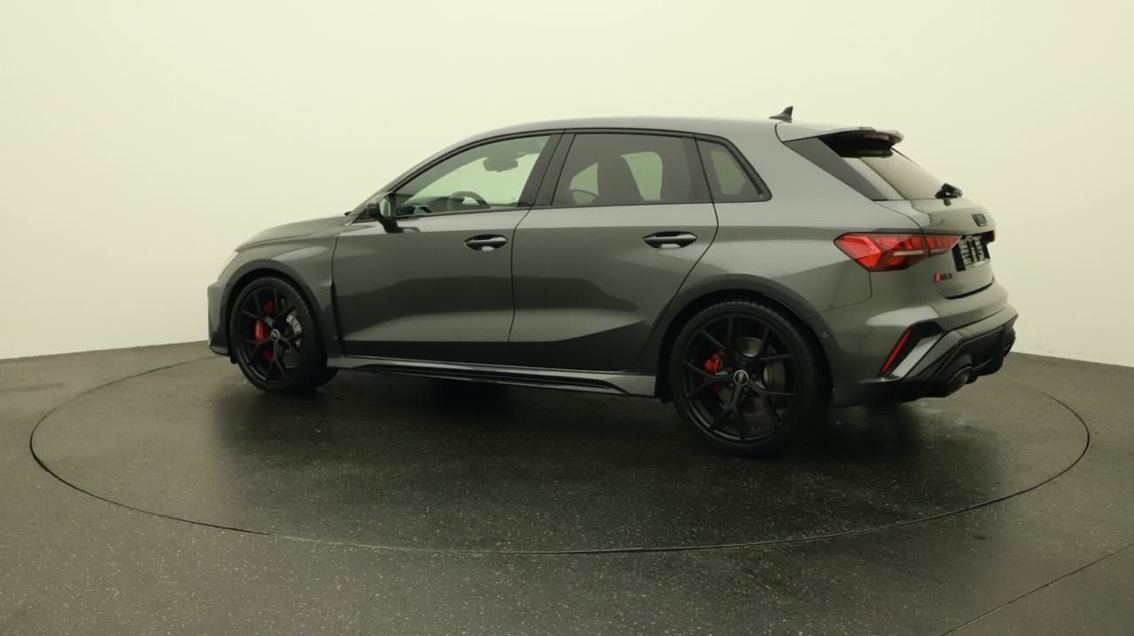 AUDI RS3 Sportback 2.5 TSI quattro S-tronic-image-2