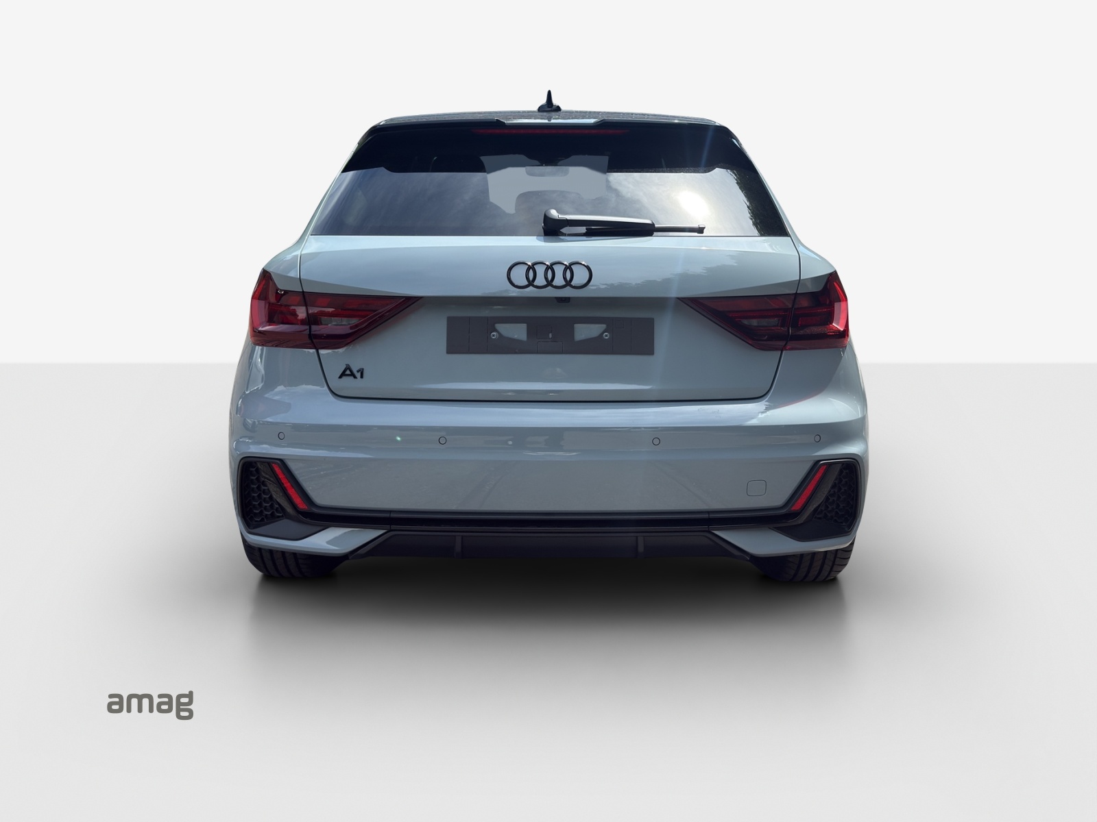 AUDI A1 Sportback 30 TFSI Attraction S-tronic-image-4
