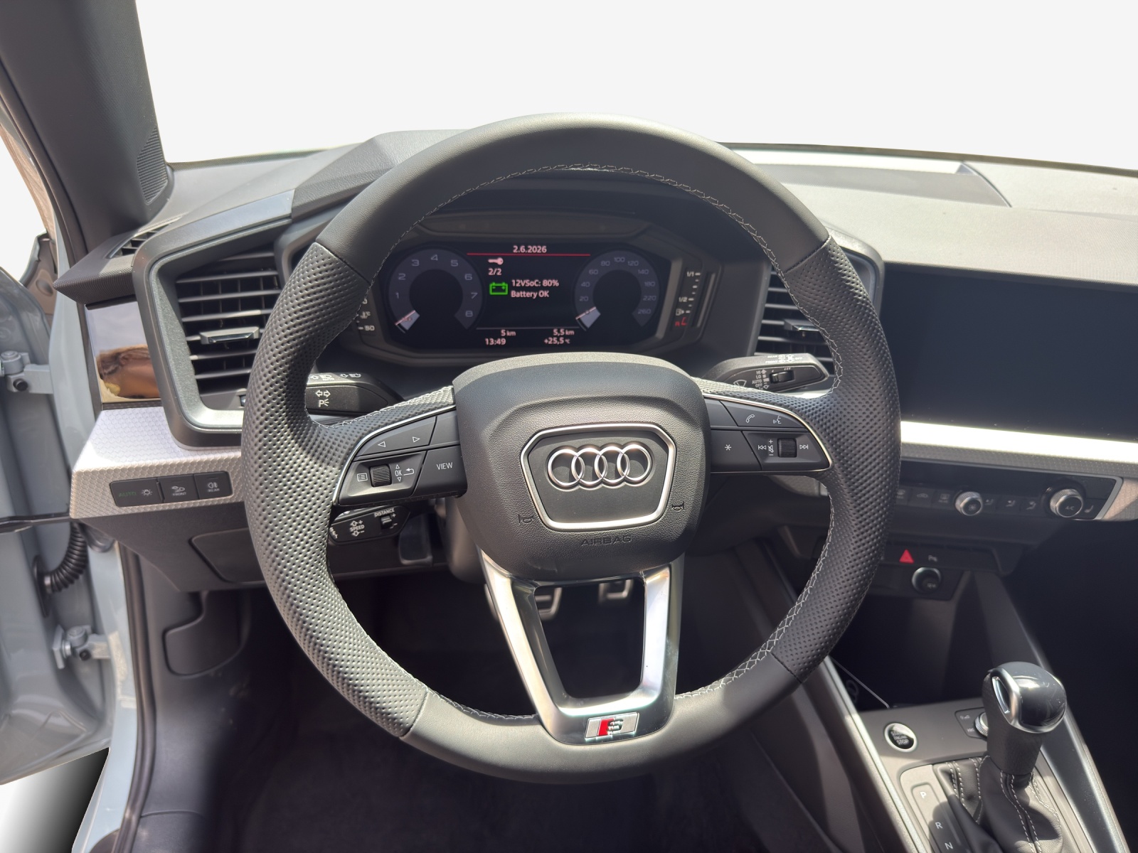AUDI A1 Sportback 30 TFSI Attraction S-tronic-image-8
