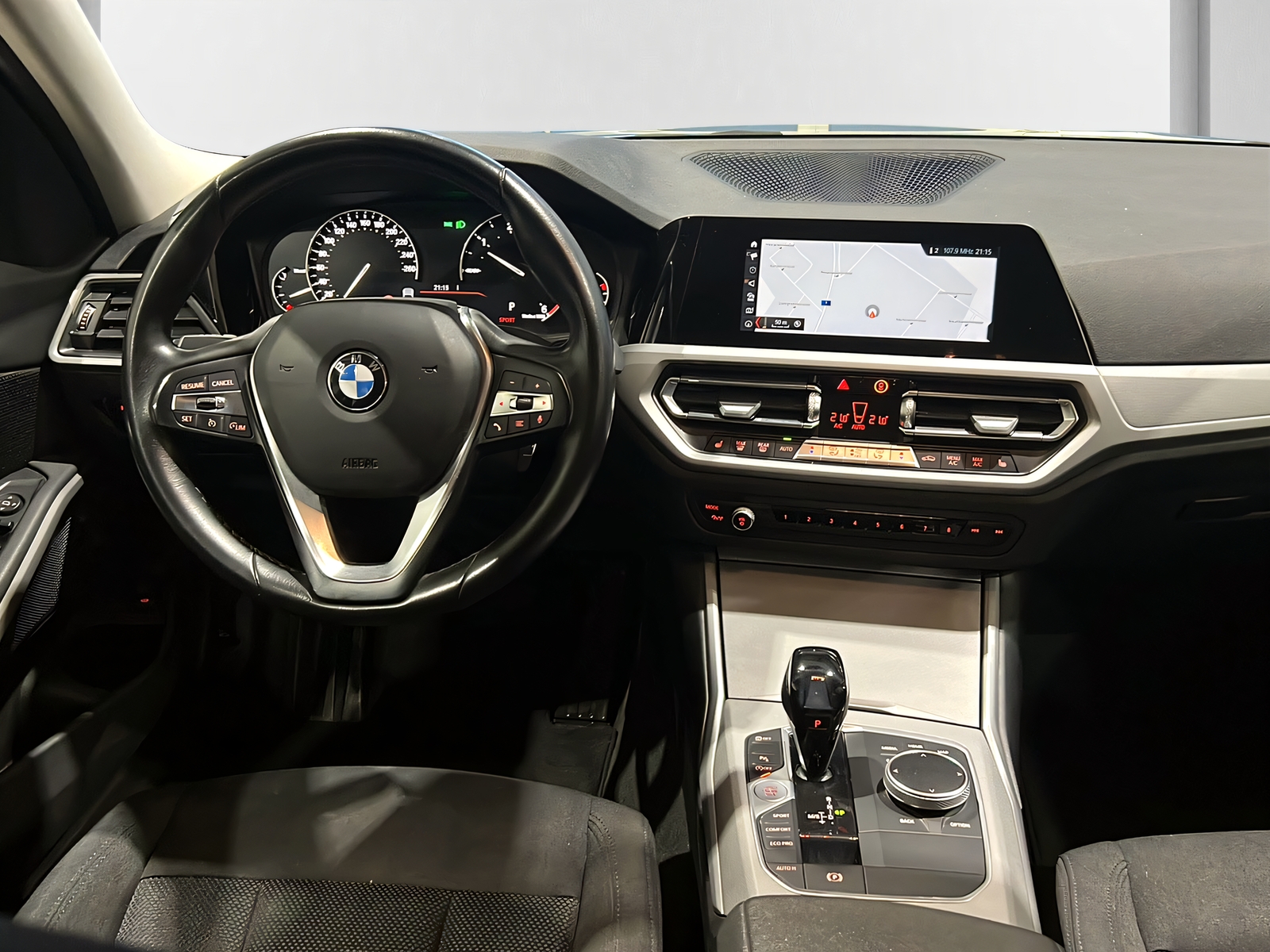 BMW 320d xDrive Touring Steptronic**Frisch ab MFK**-image-8