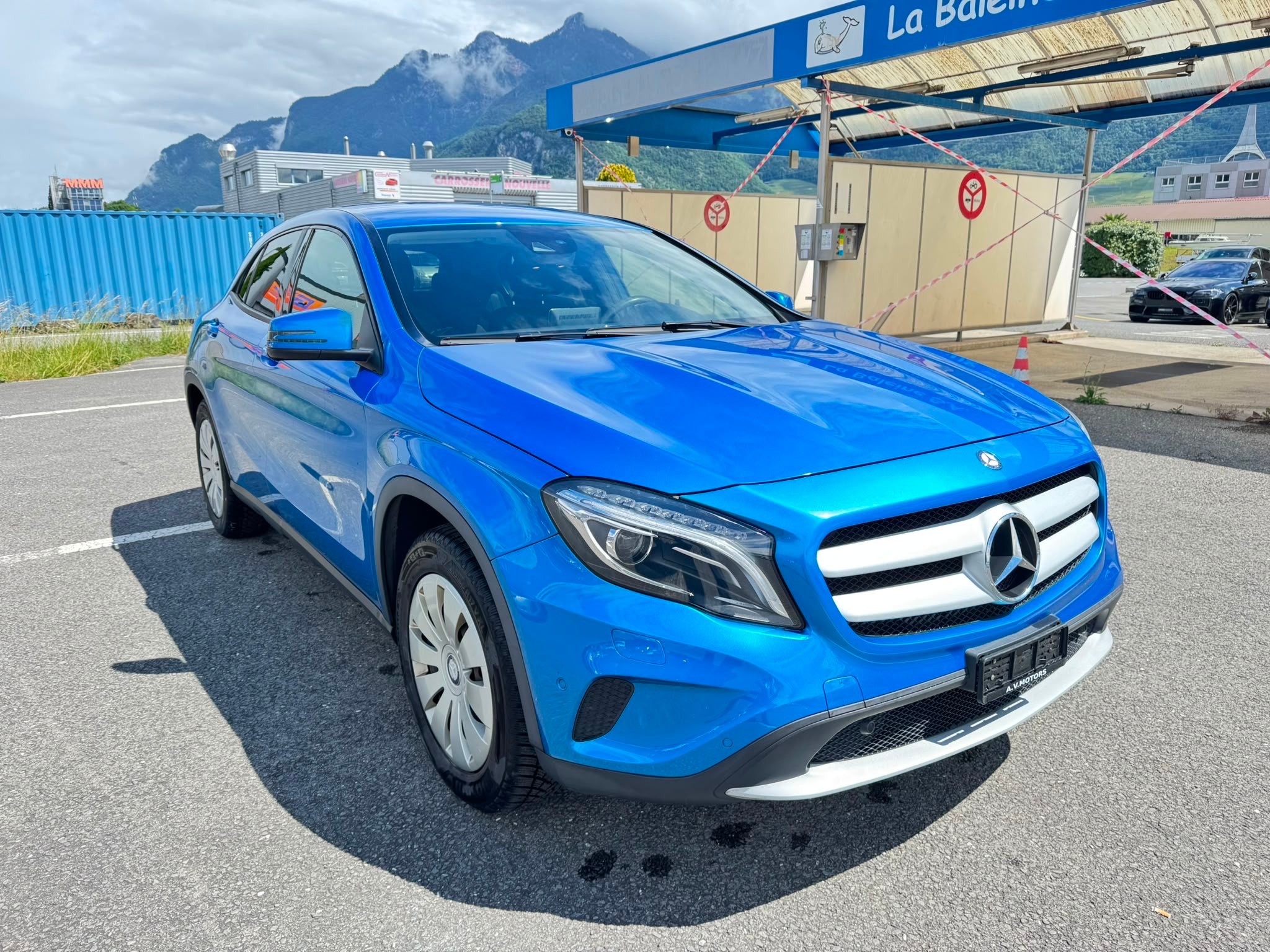 Car photo
