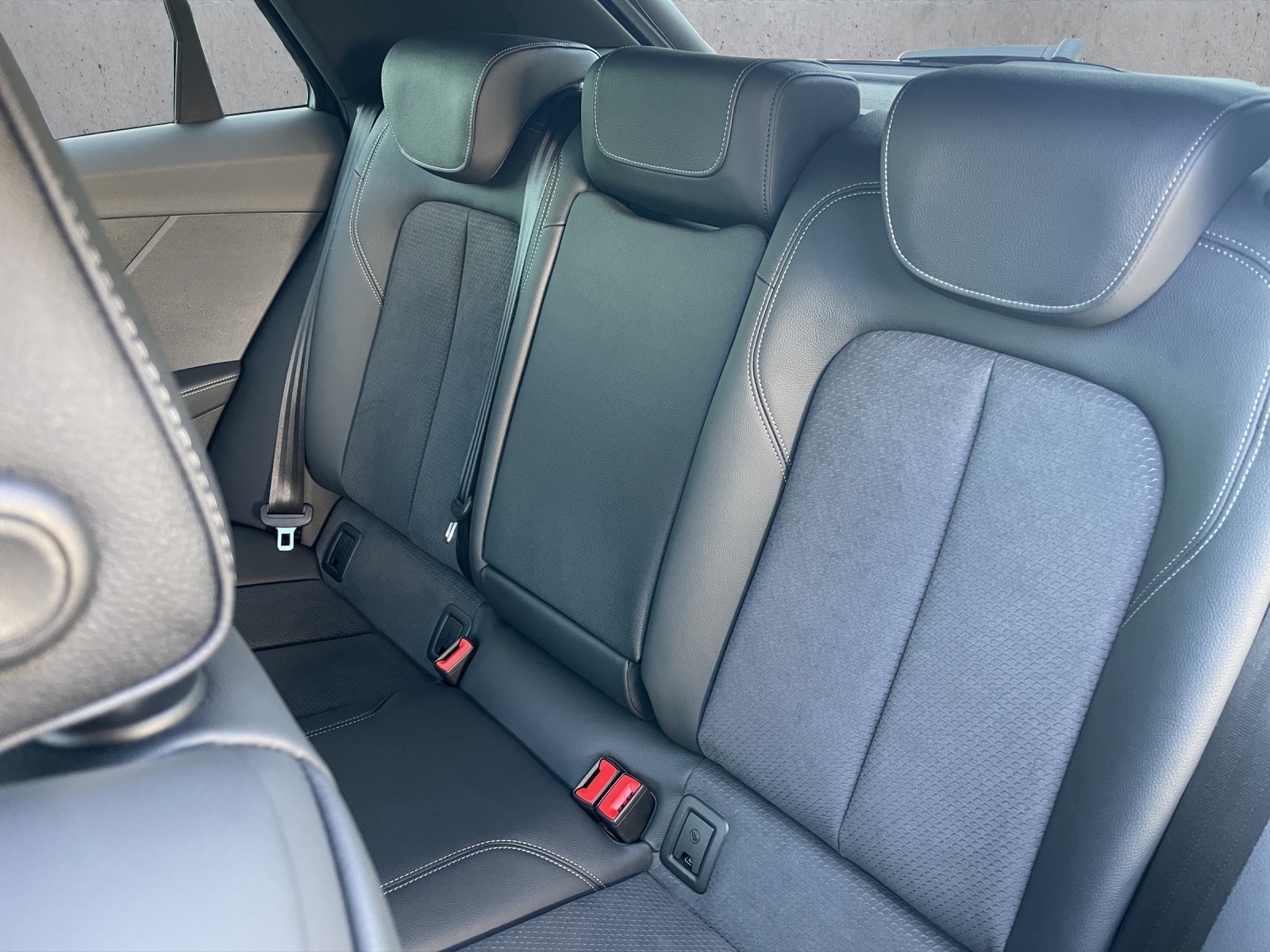 AUDI Q2 40 TFSI S line Attraction quattro S-tronic-image-13
