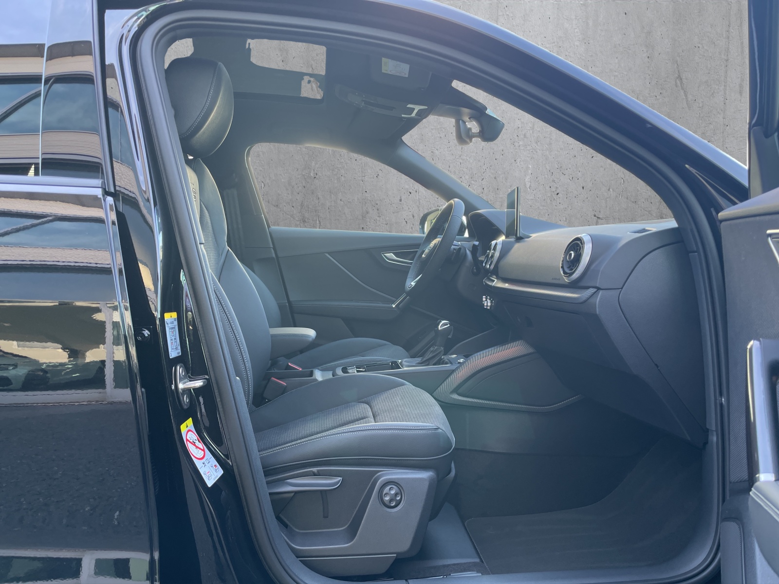 AUDI Q2 40 TFSI S line Attraction quattro S-tronic-image-7