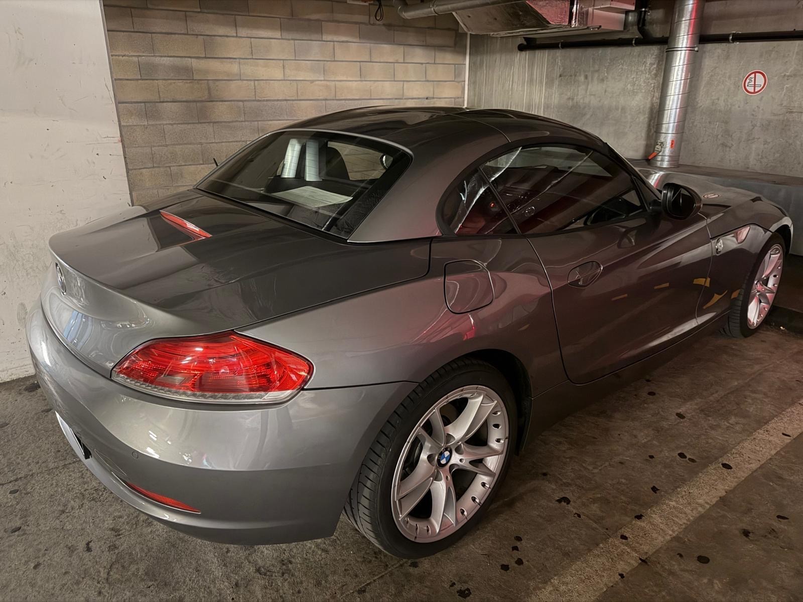 BMW Z4 sDrive30i-image-7
