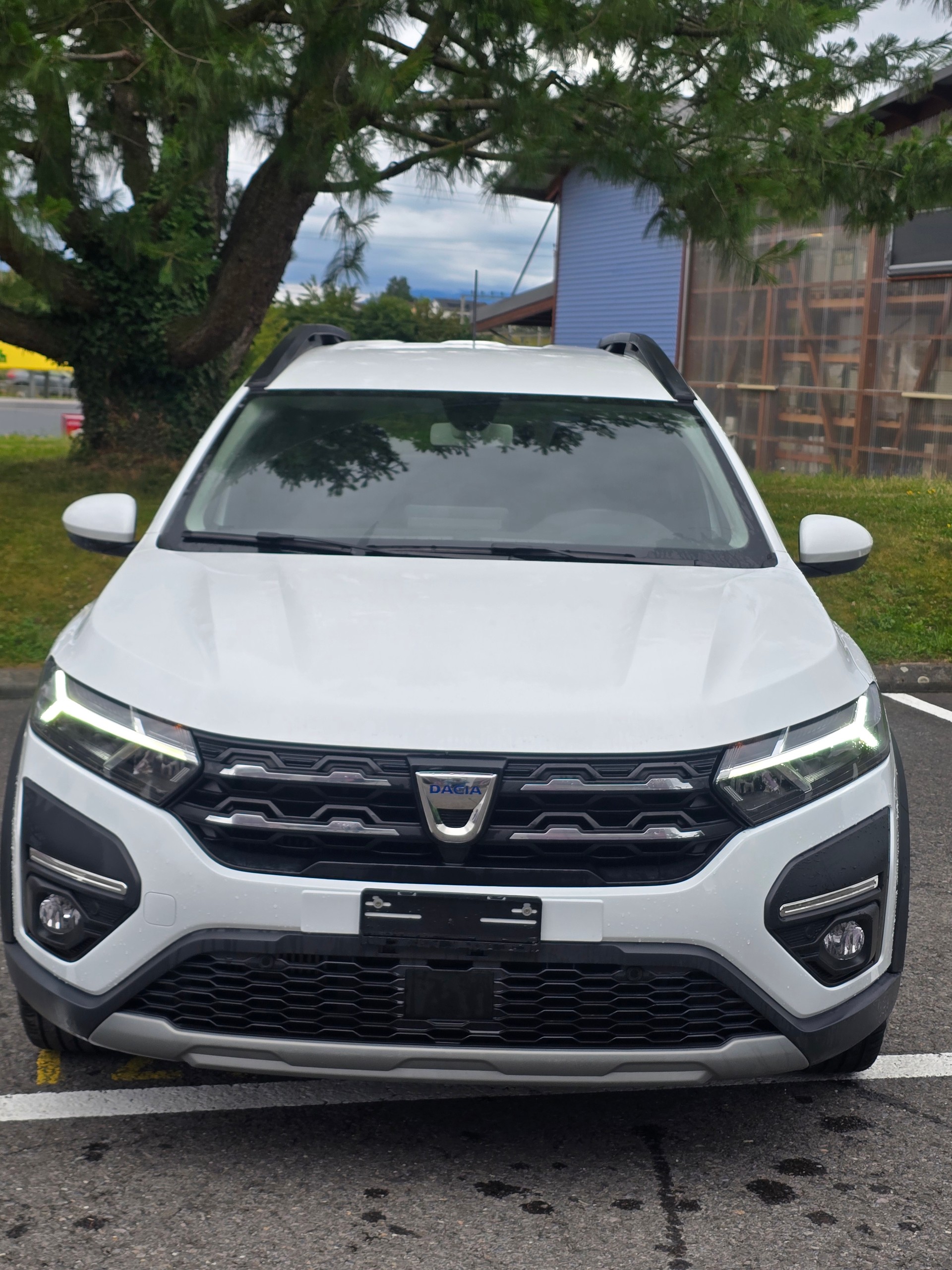 DACIA Jogger TCe 110 Comfort-image-1