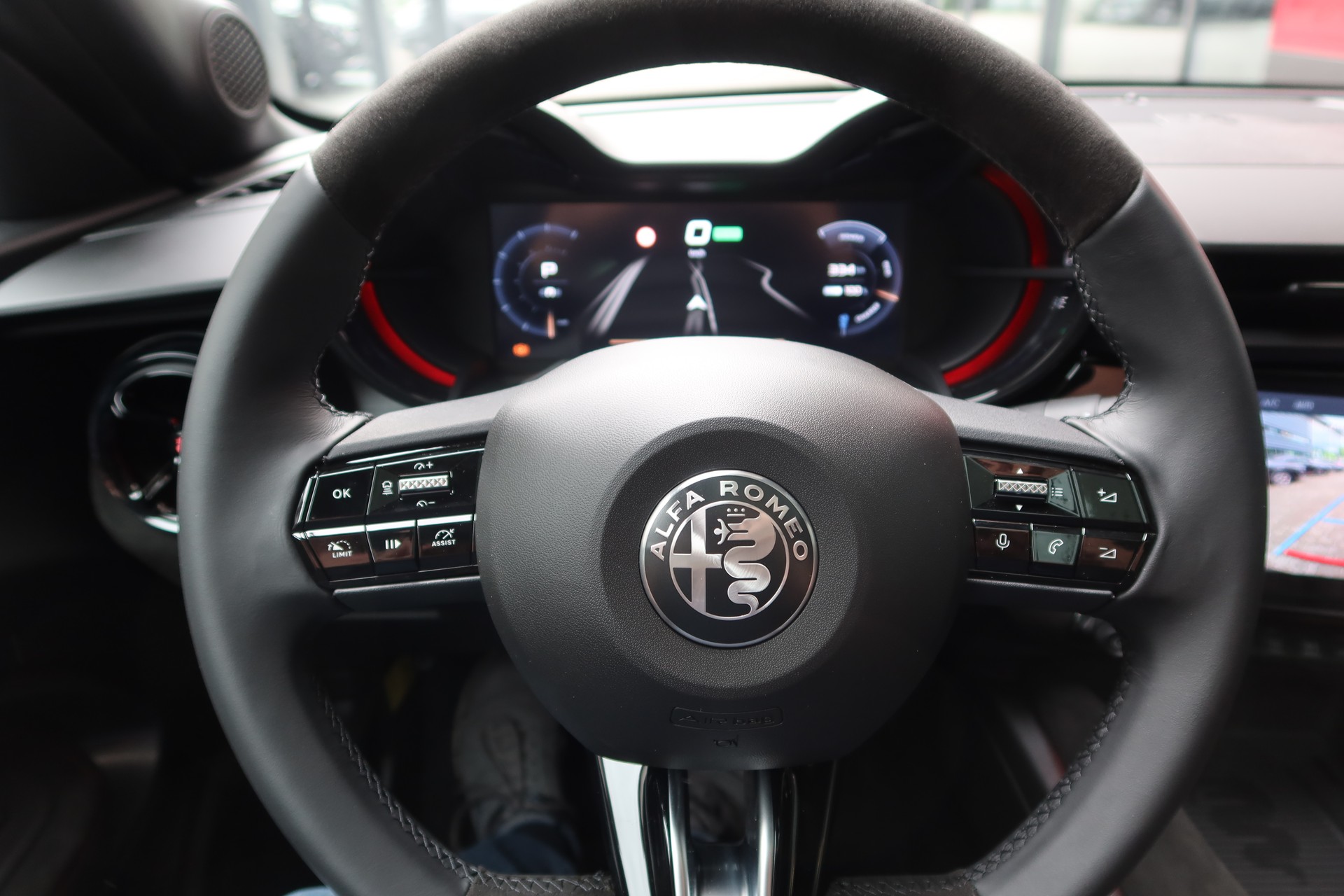 ALFA ROMEO Junior 280 54kWh Veloce-image-10
