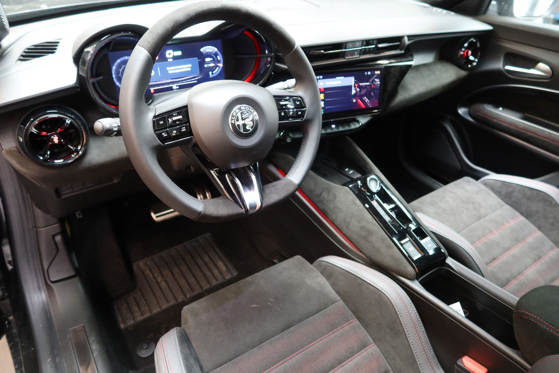 ALFA ROMEO Junior 280 54kWh veloce sport-\-tech-sky-image-7