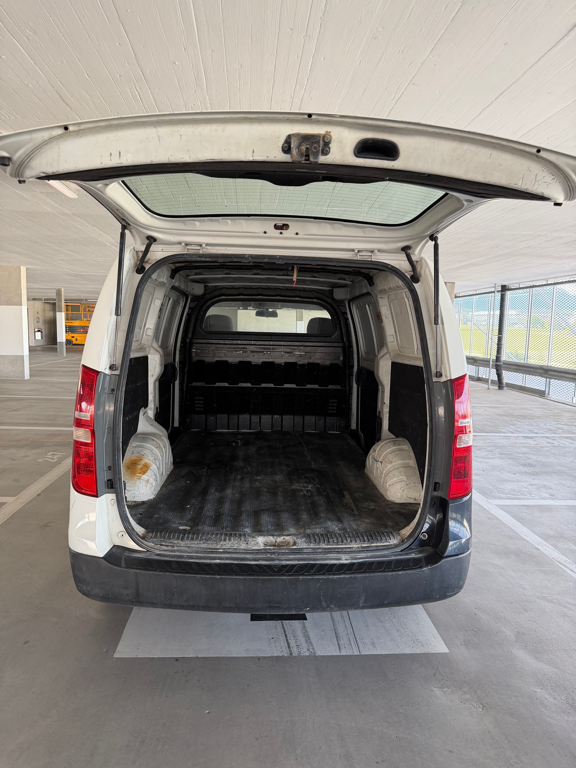 HYUNDAI H-1 Cargo - 5 porte - Climation - Expertise du jour-image-8