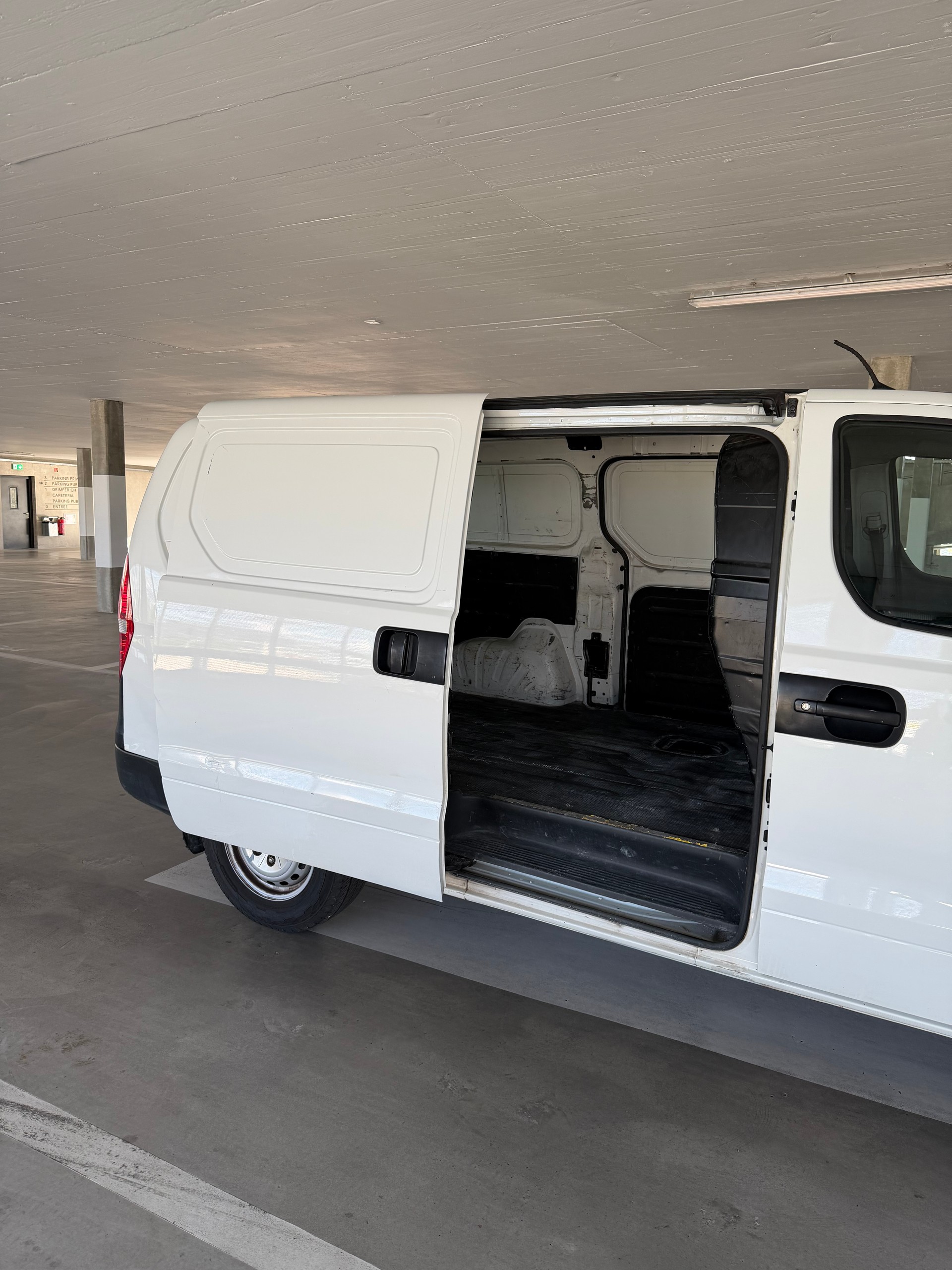 HYUNDAI H-1 Cargo - 5 porte - Climation - Expertise du jour-image-9