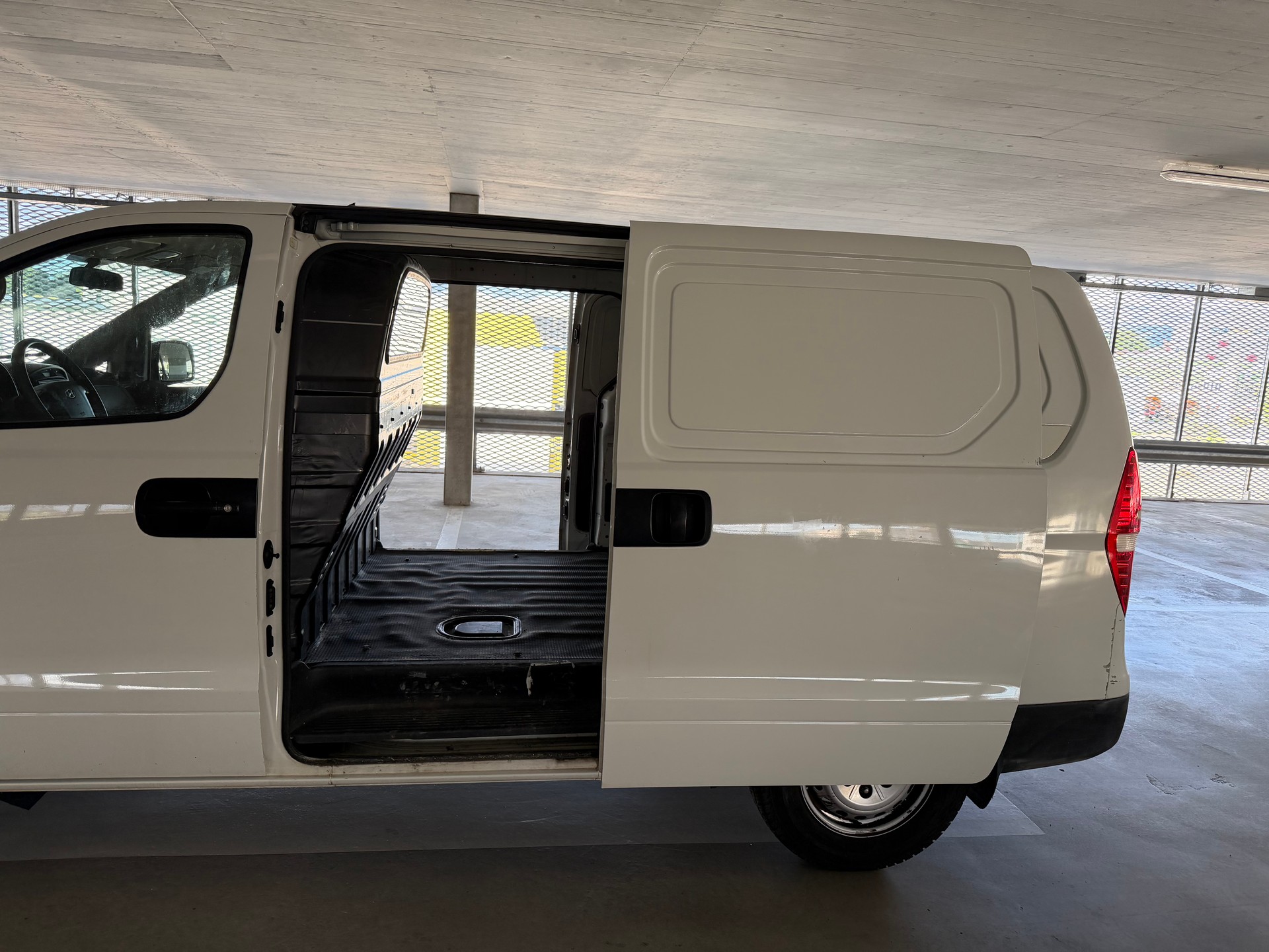 HYUNDAI H-1 Cargo - 5 porte - Climation - Expertise du jour-image-10