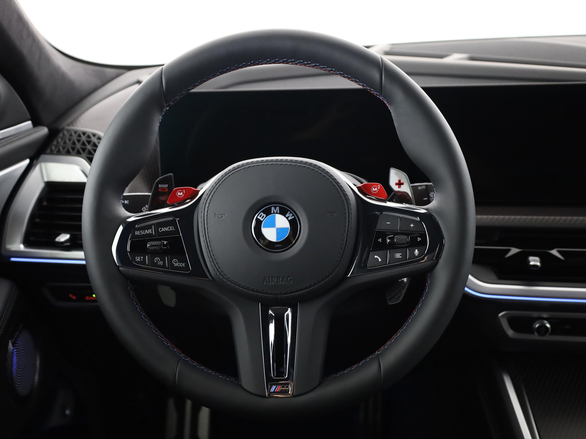 BMW XM Label Plug-in Hybrid-image-17