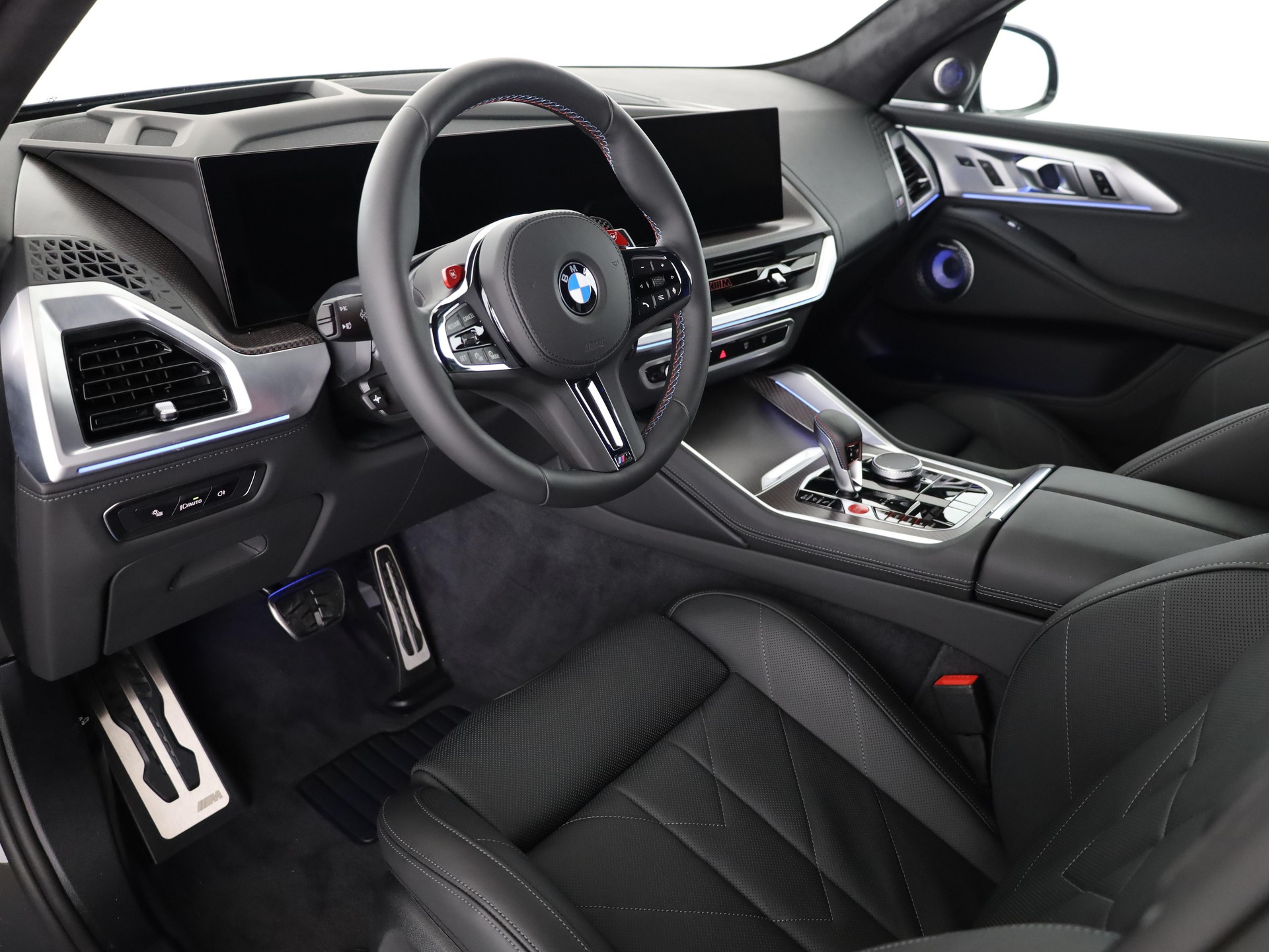 BMW XM Label Plug-in Hybrid-image-11