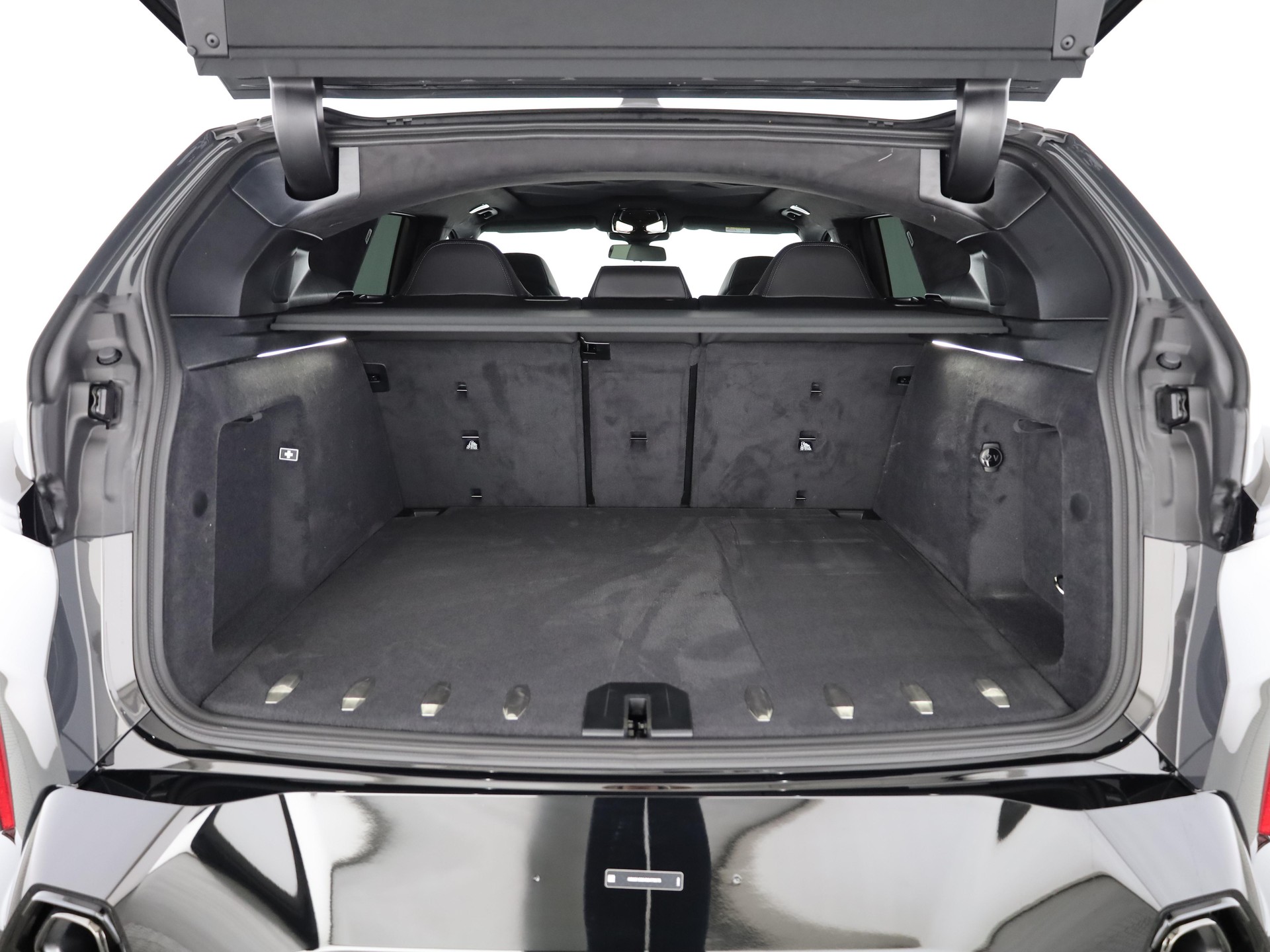 BMW XM Label Plug-in Hybrid-image-7