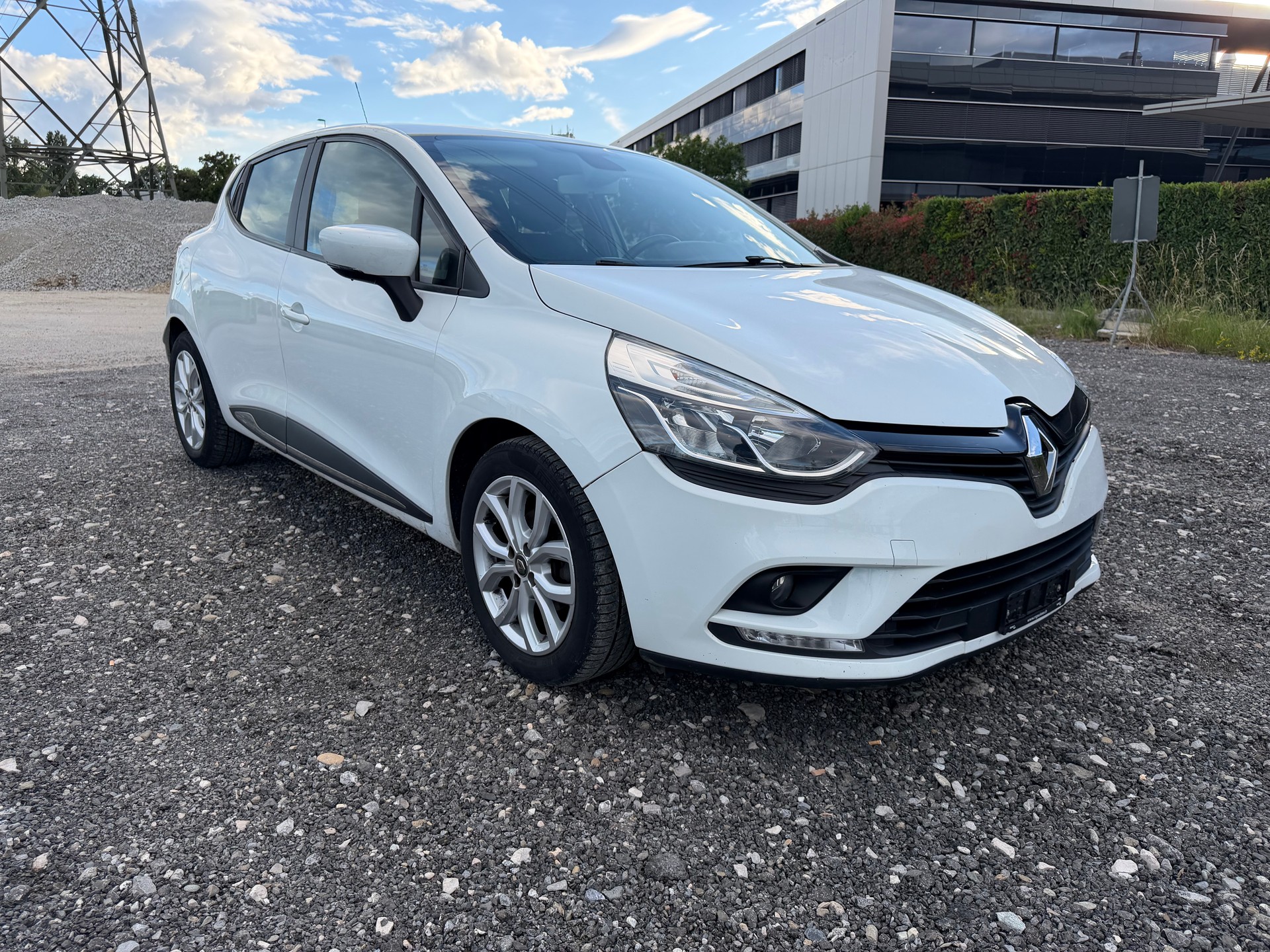 RENAULT Clio 1.5 dCi Intens EDC-image-1