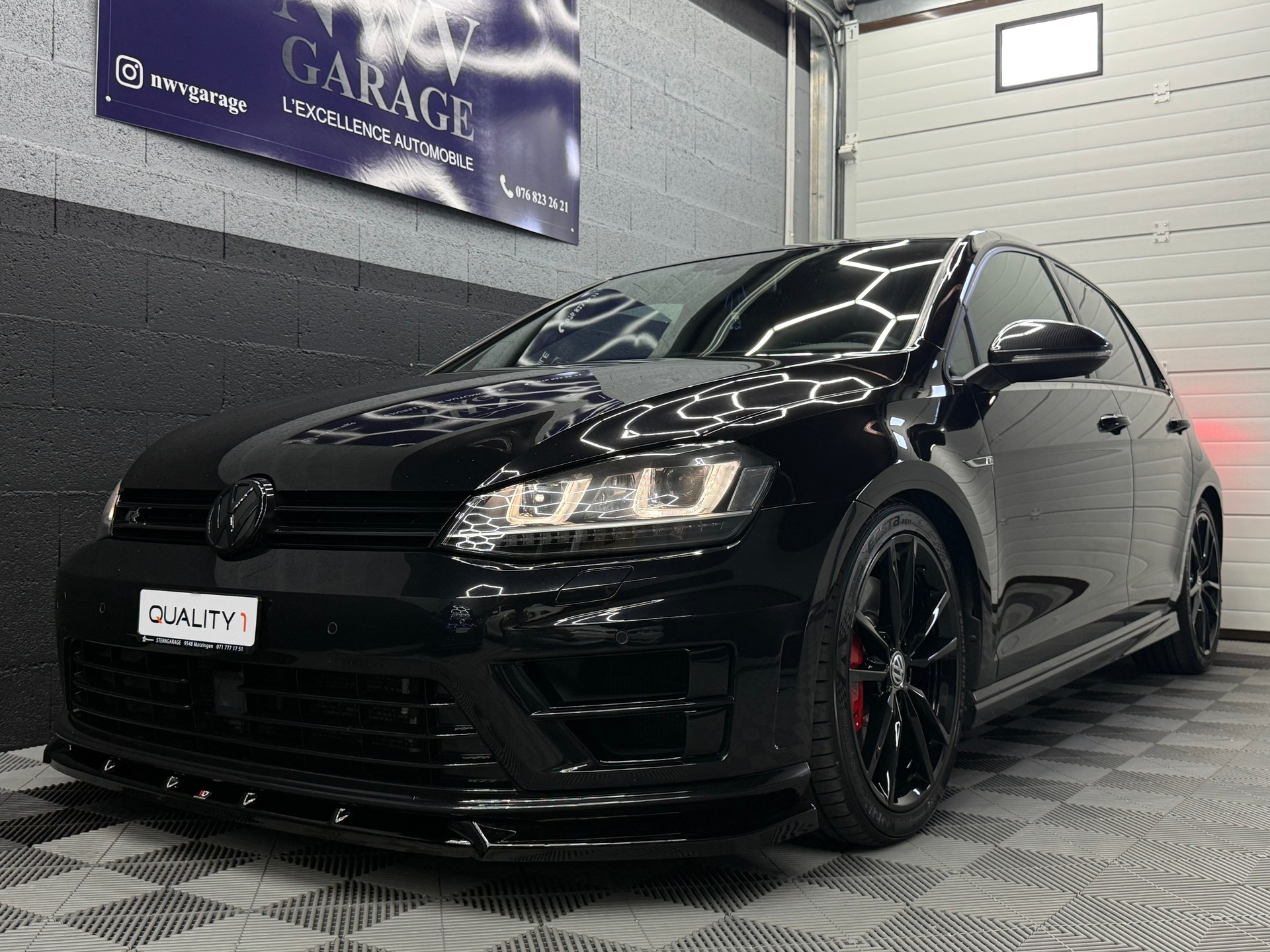 VW Golf 2.0 TSI R 4Motion DSG-image-1