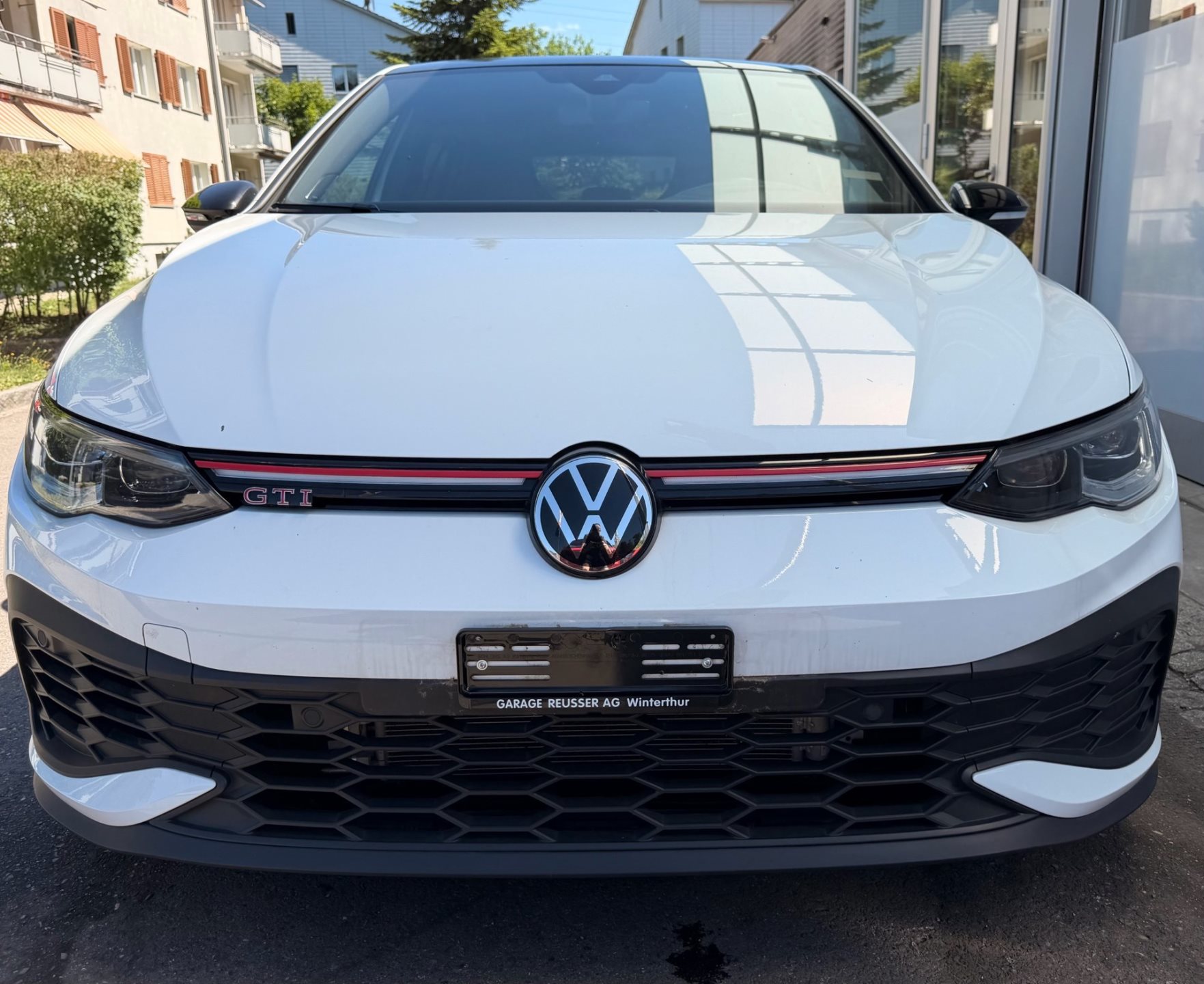 VW Golf GTI CLUBSPORT *** VOLLAUSSTATTUNG MIT AKRAPOVIC AUSPUFFANLAGE ***-image-1