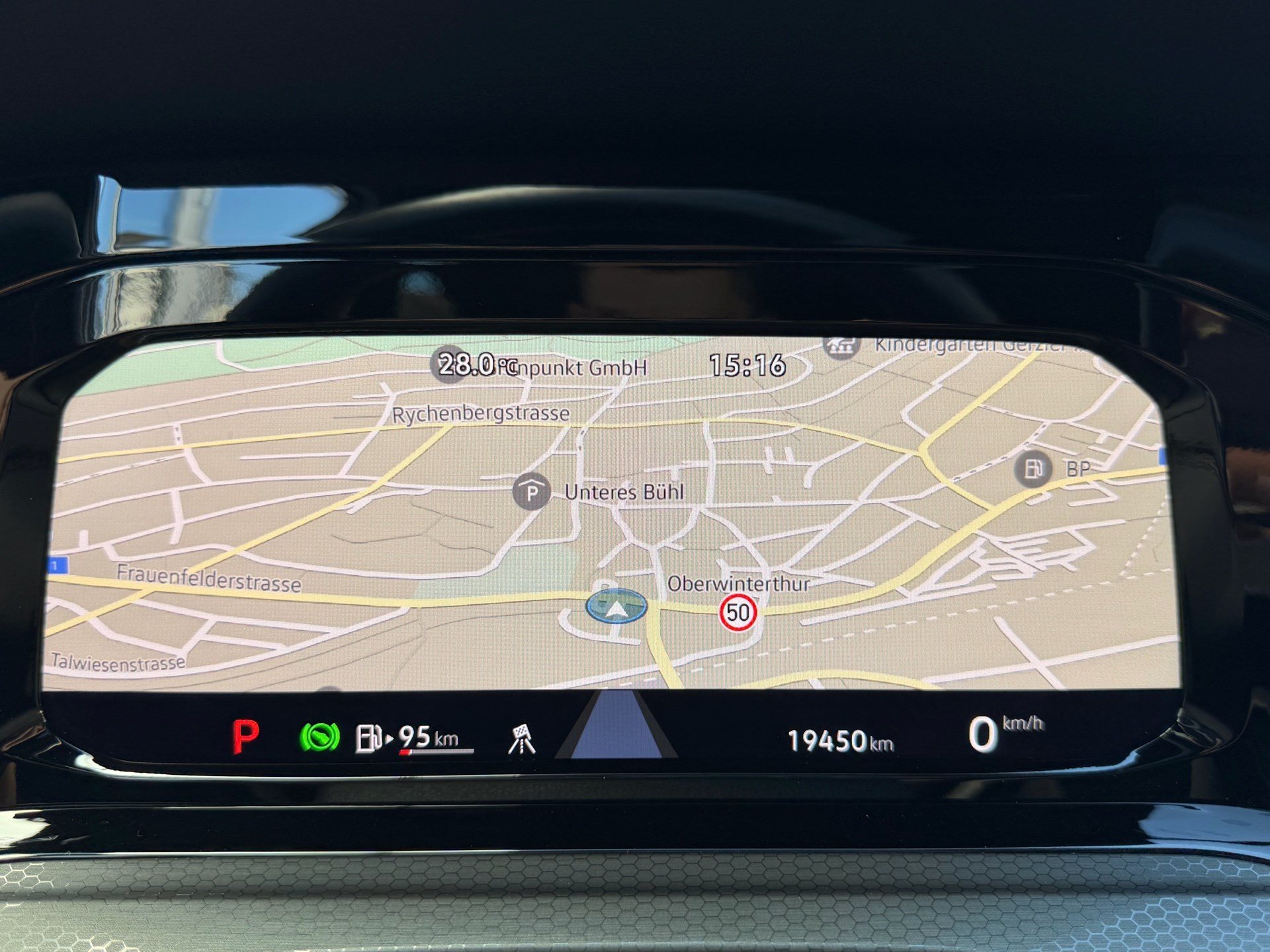 VW Golf GTI CLUBSPORT *** VOLLAUSSTATTUNG MIT AKRAPOVIC AUSPUFFANLAGE ***-image-11