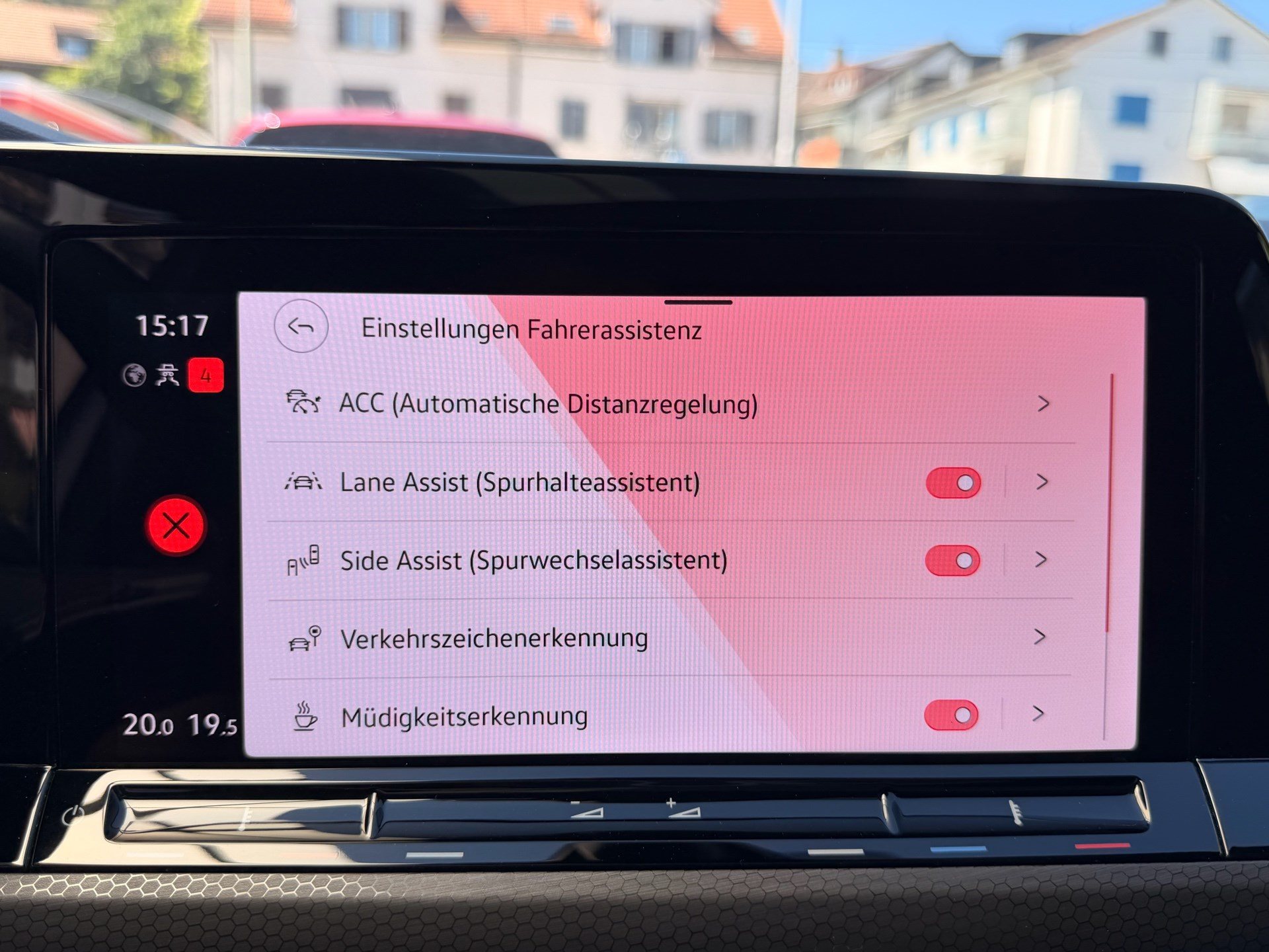 VW Golf GTI CLUBSPORT *** VOLLAUSSTATTUNG MIT AKRAPOVIC AUSPUFFANLAGE ***-image-16