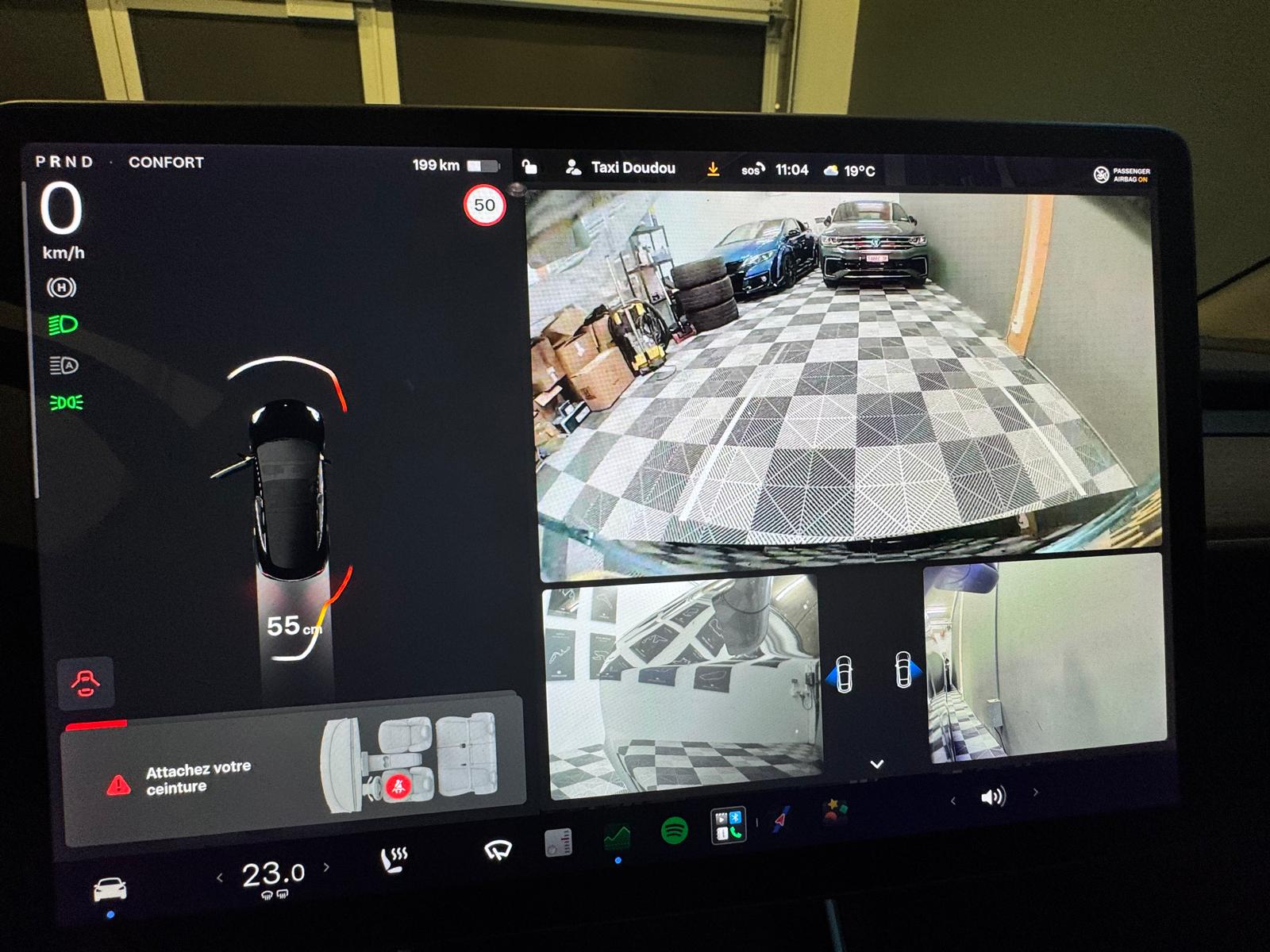 TESLA Model 3 Performance Dual Motor AWD-image-17