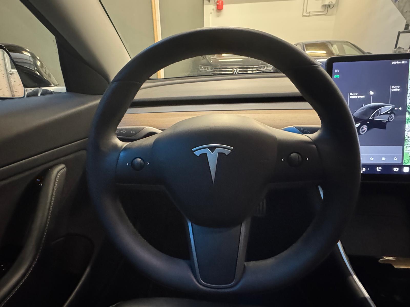 TESLA Model 3 Performance Dual Motor AWD-image-15