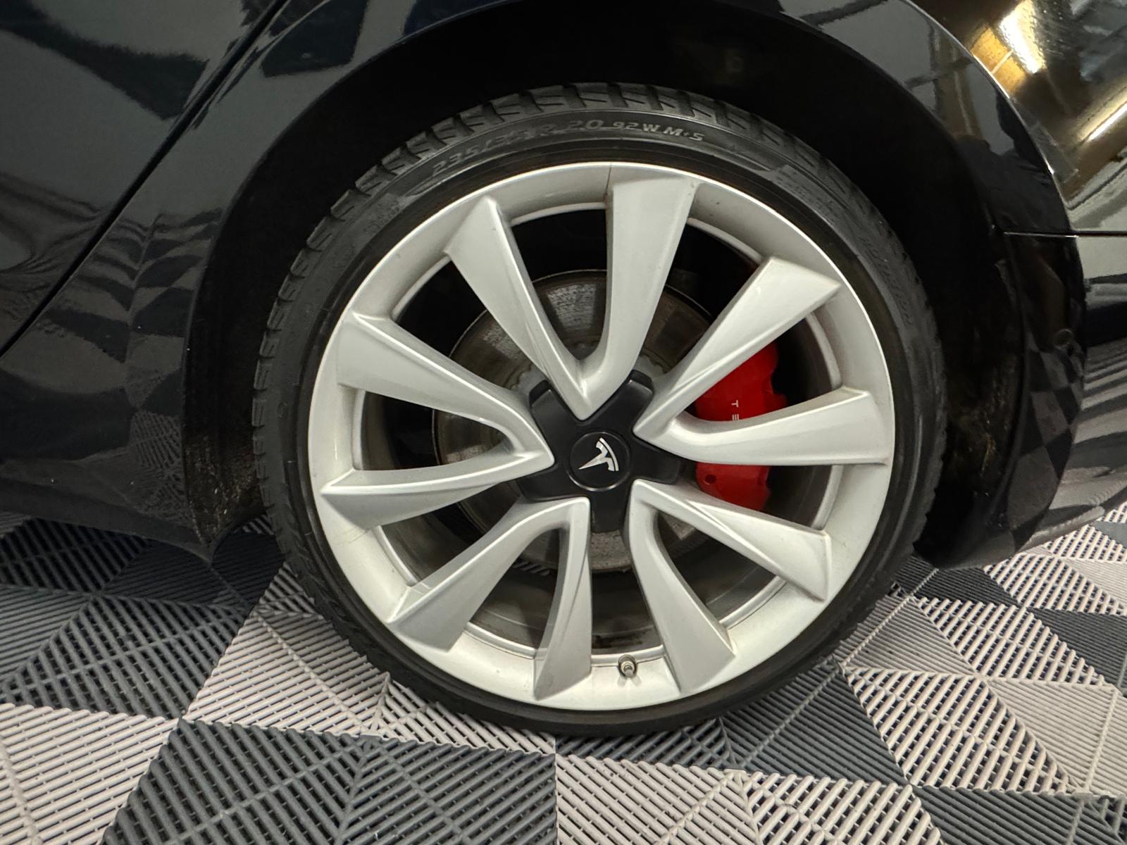 TESLA Model 3 Performance Dual Motor AWD-image-21