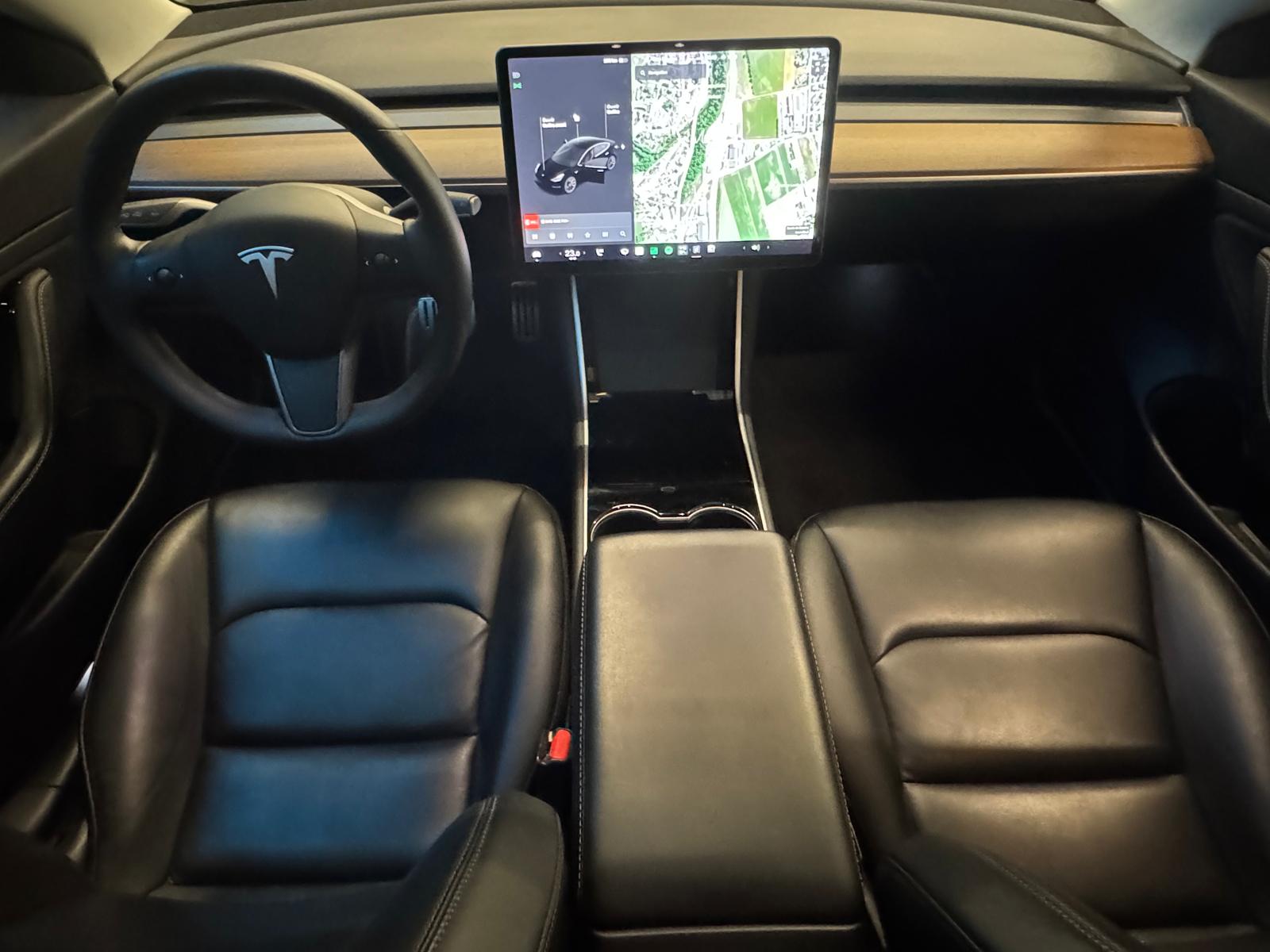 TESLA Model 3 Performance Dual Motor AWD-image-12