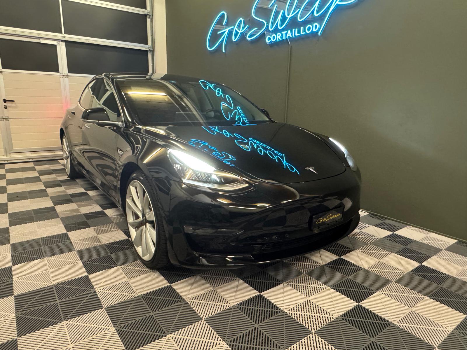 TESLA Model 3 Performance Dual Motor AWD-image-7