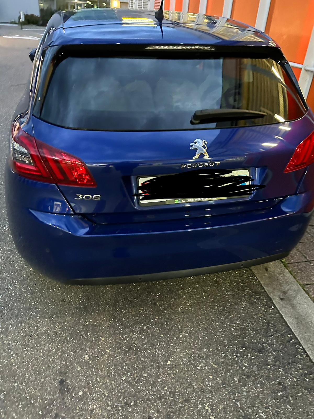 PEUGEOT 1.2 PureTech 130 Style S/S-image-1