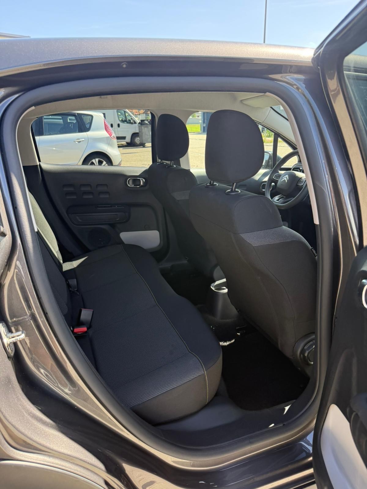CITROEN C3 1.2i PureTech Elle EAT6-image-25