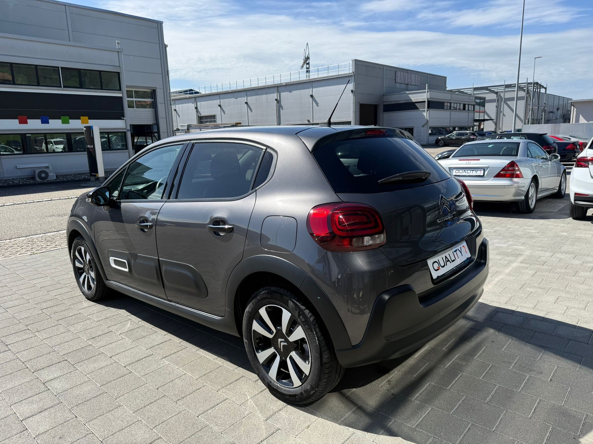 CITROEN C3 1.2i PureTech Elle EAT6-image-13