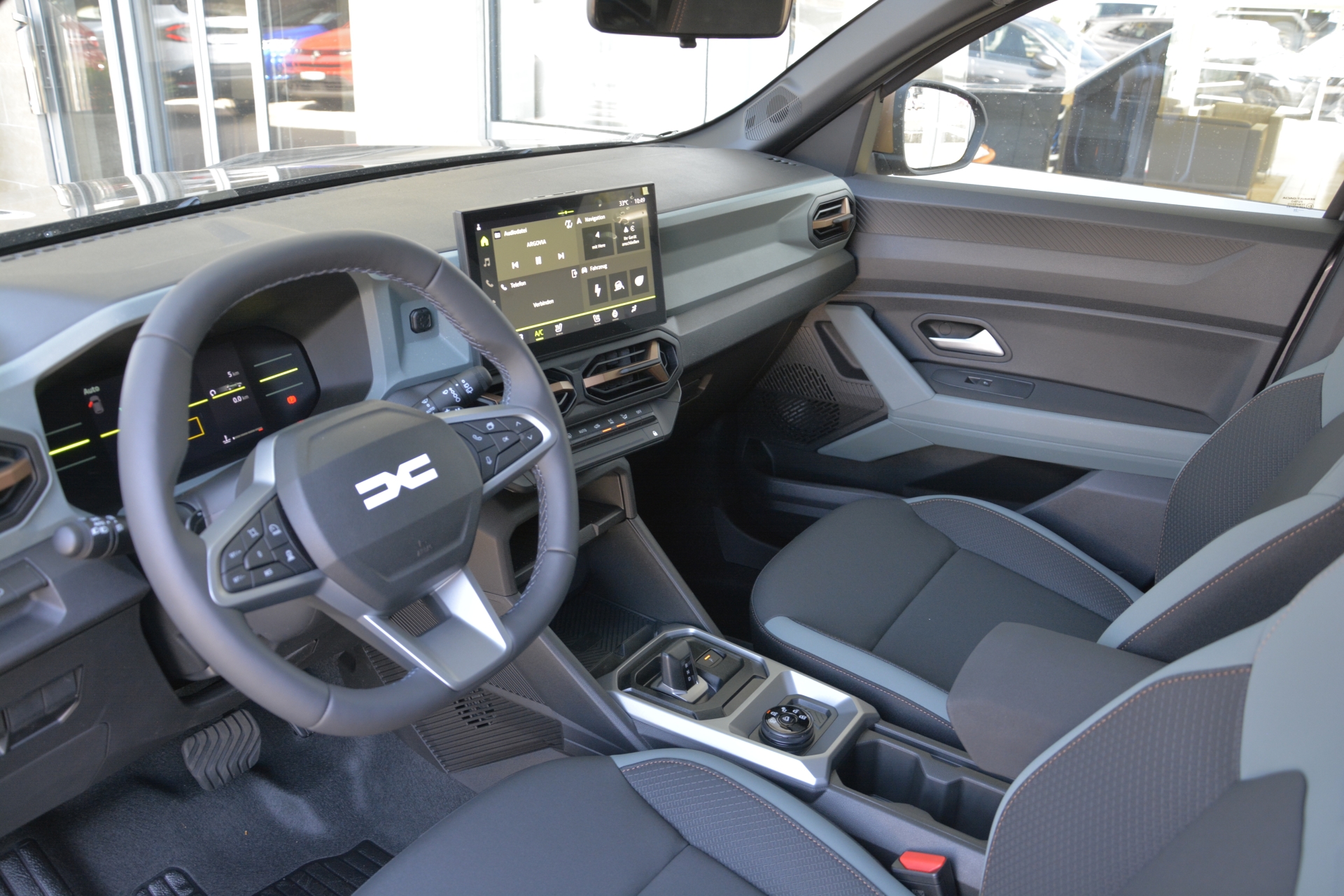 DACIA DUSTER extreme hybrid 150 4x4-image-4