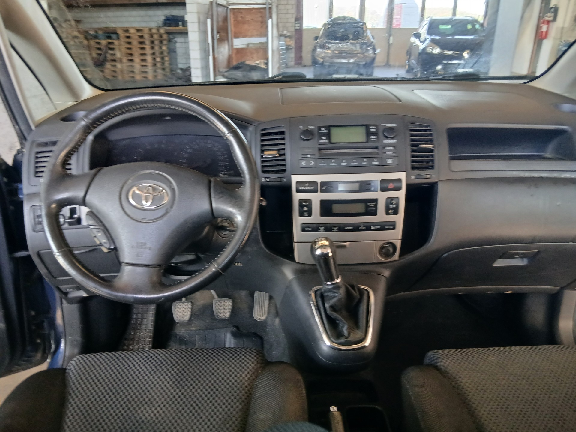 TOYOTA Corolla Verso 1.8 Linea Terra Family-image-7