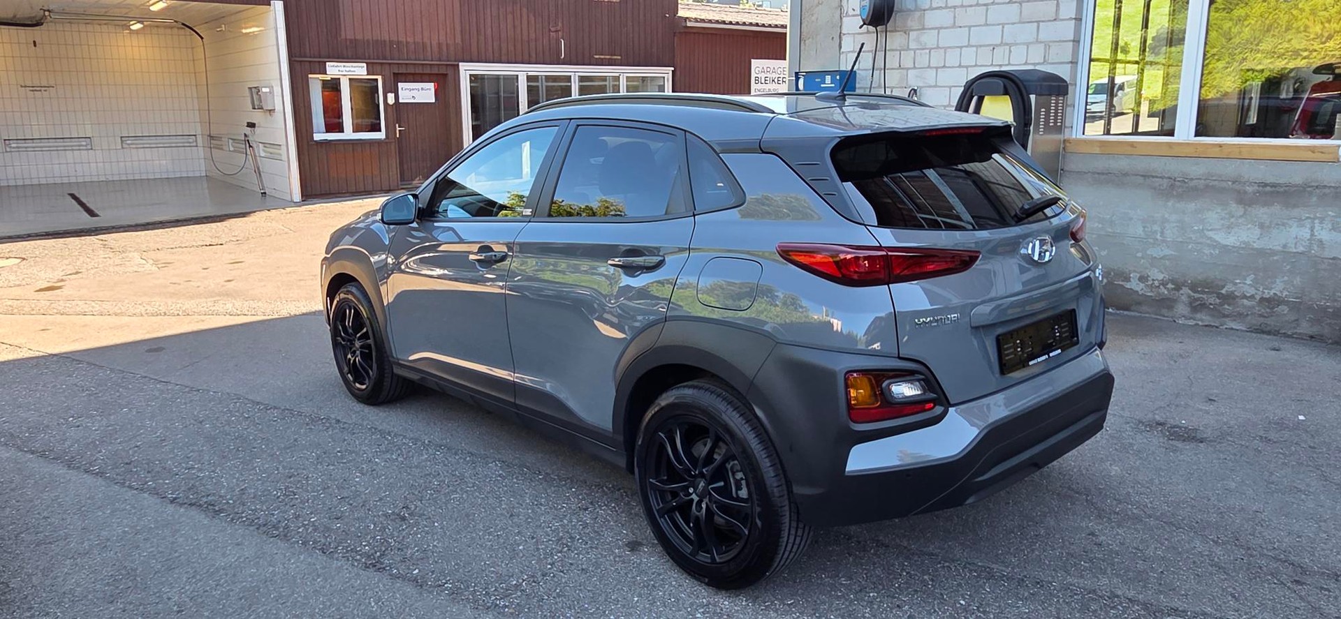 HYUNDAI Kona 1.6 T-GDi Amplia 4WD DCT-image-1