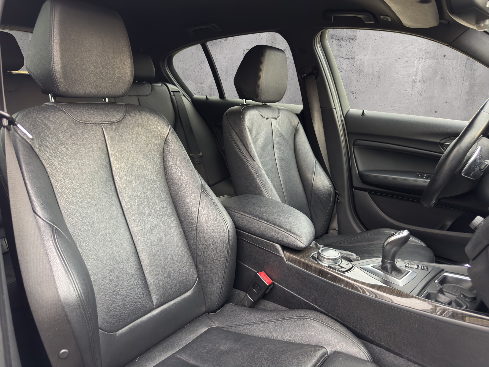 BMW M135i Steptronic-image-13