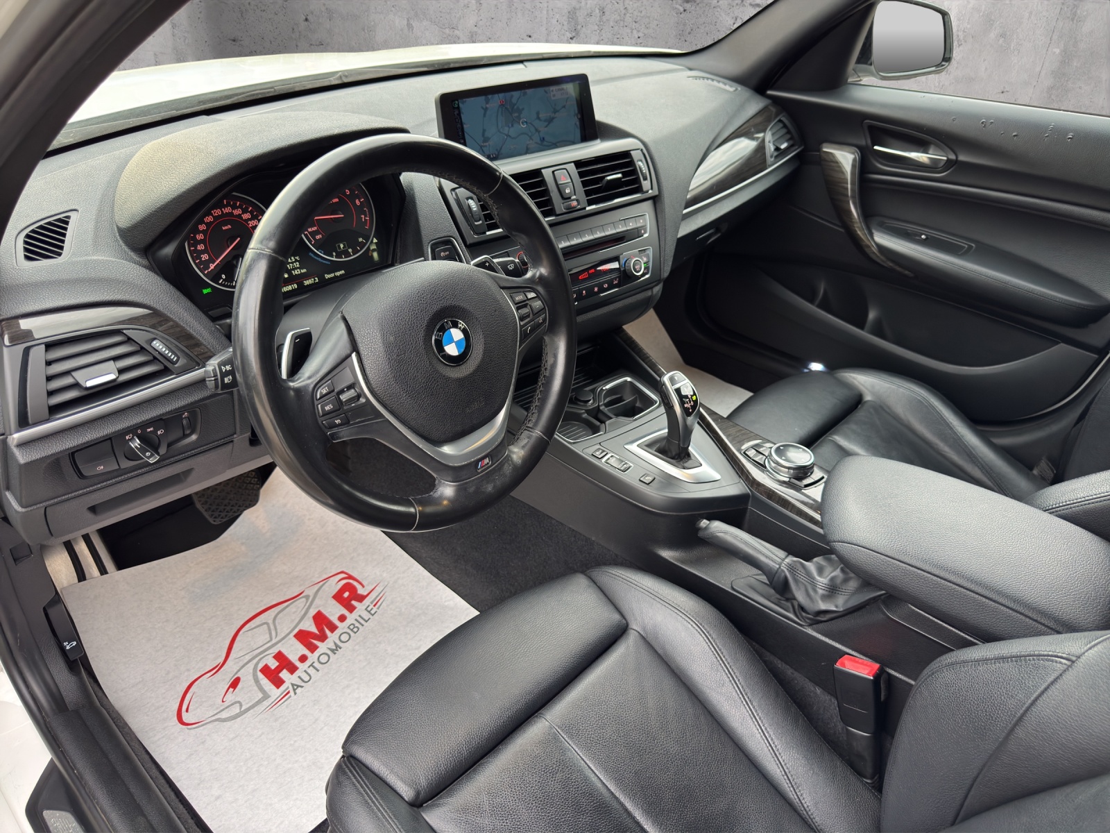 BMW M135i Steptronic-image-8