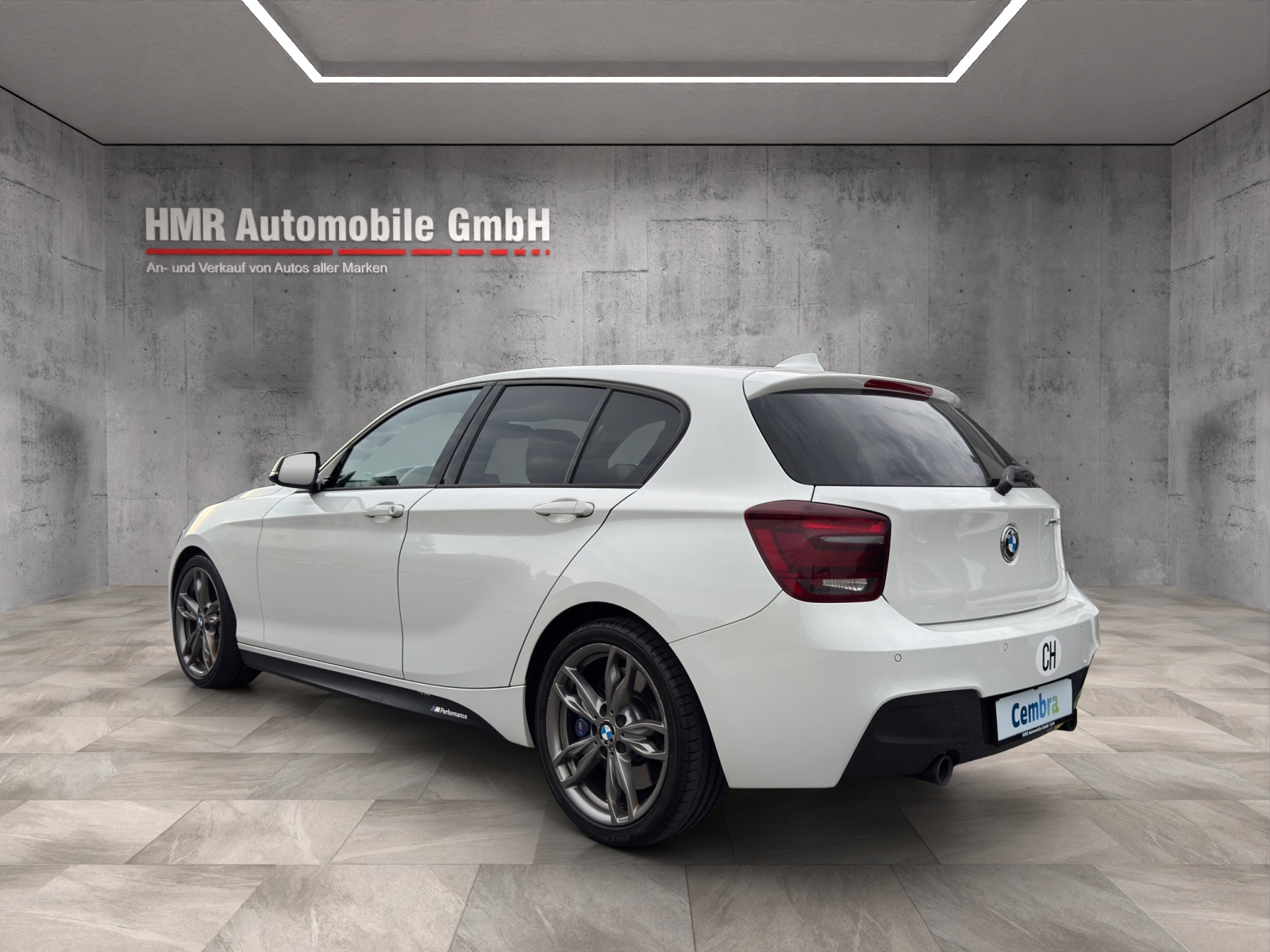 BMW M135i Steptronic-image-1