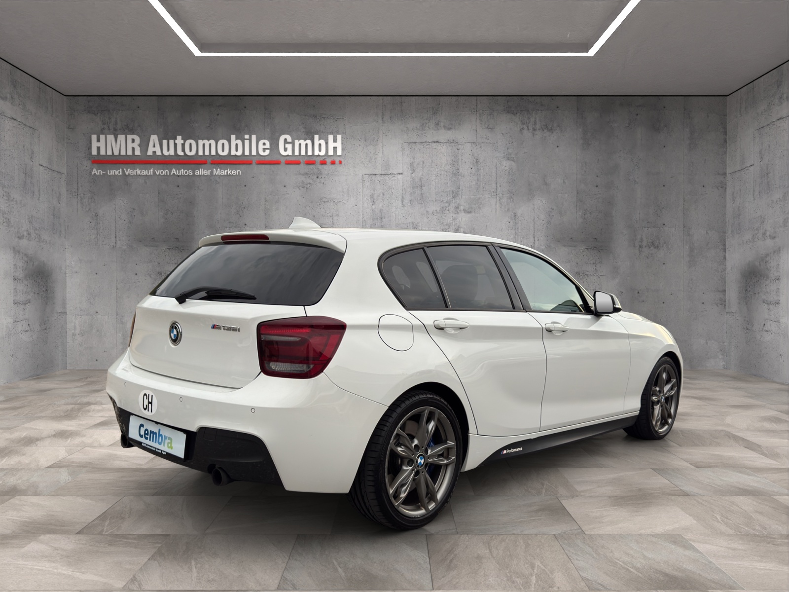 BMW M135i Steptronic-image-3