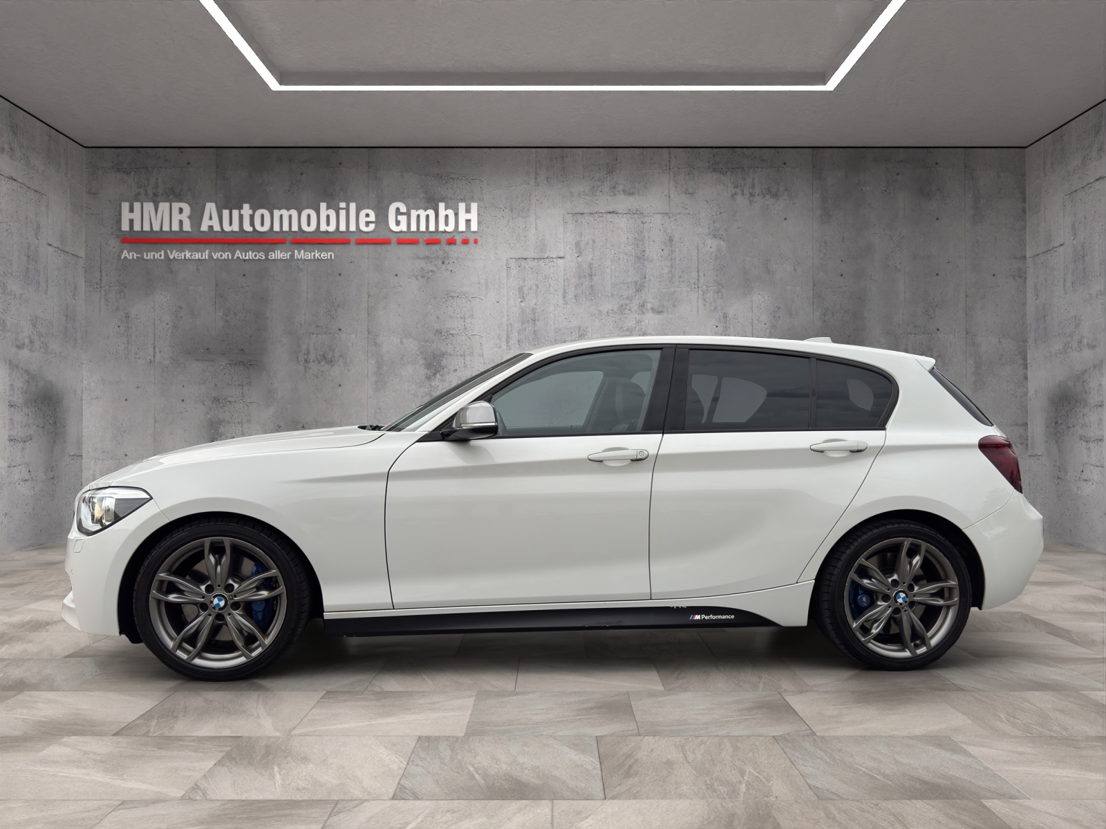 BMW M135i Steptronic-image-7