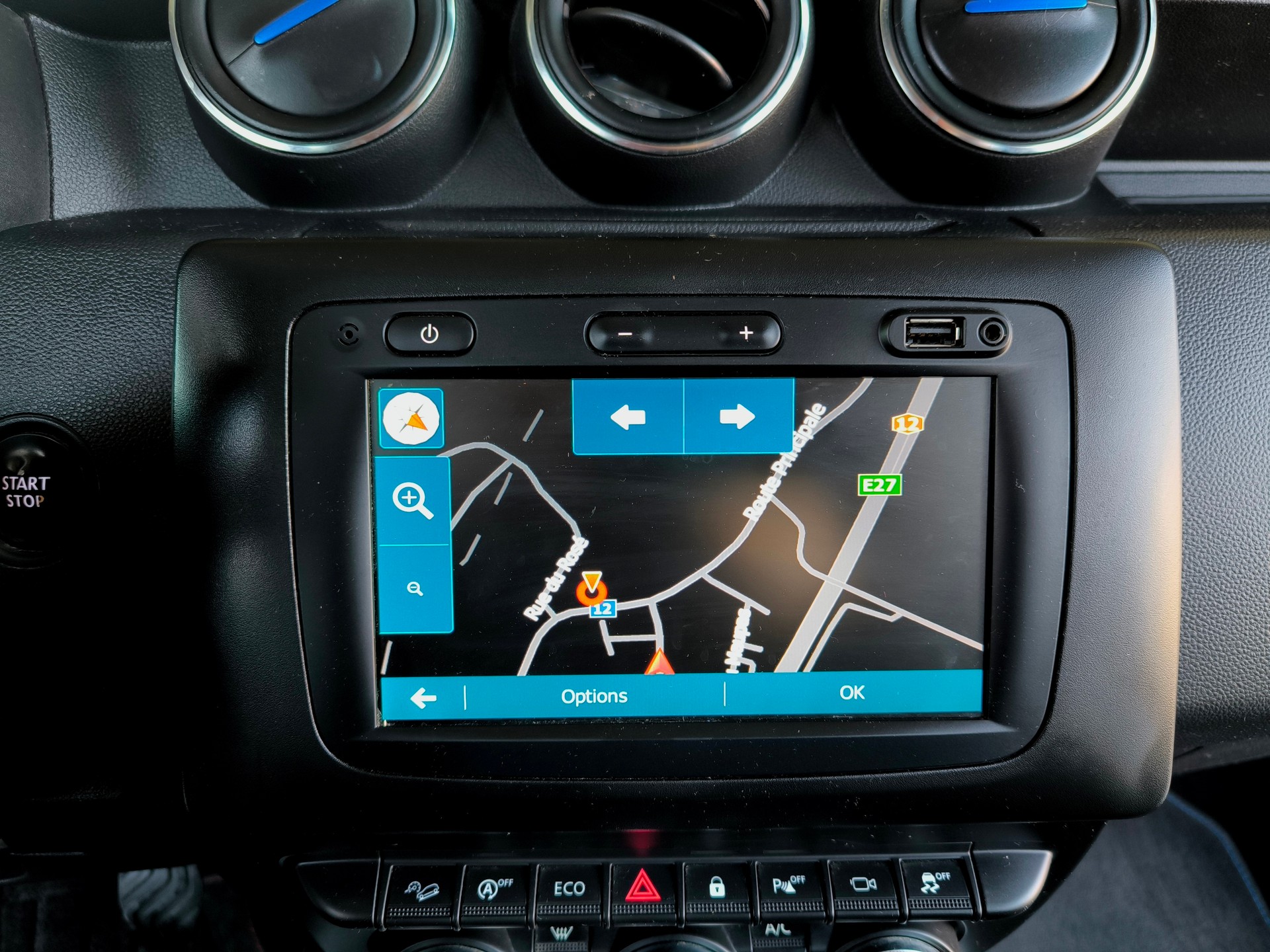 DACIA Duster 45km/h Celebration 4x4-image-5