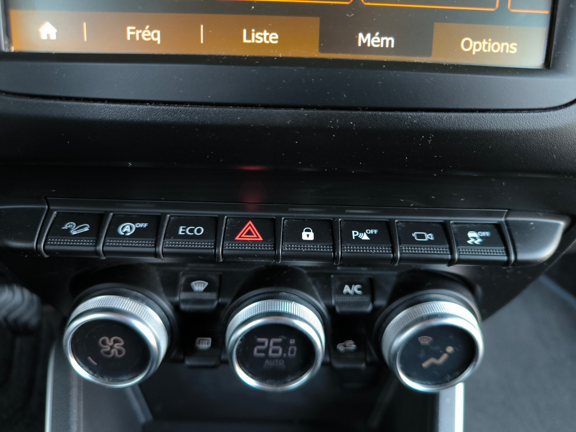 DACIA Duster 45km/h Celebration 4x4-image-4