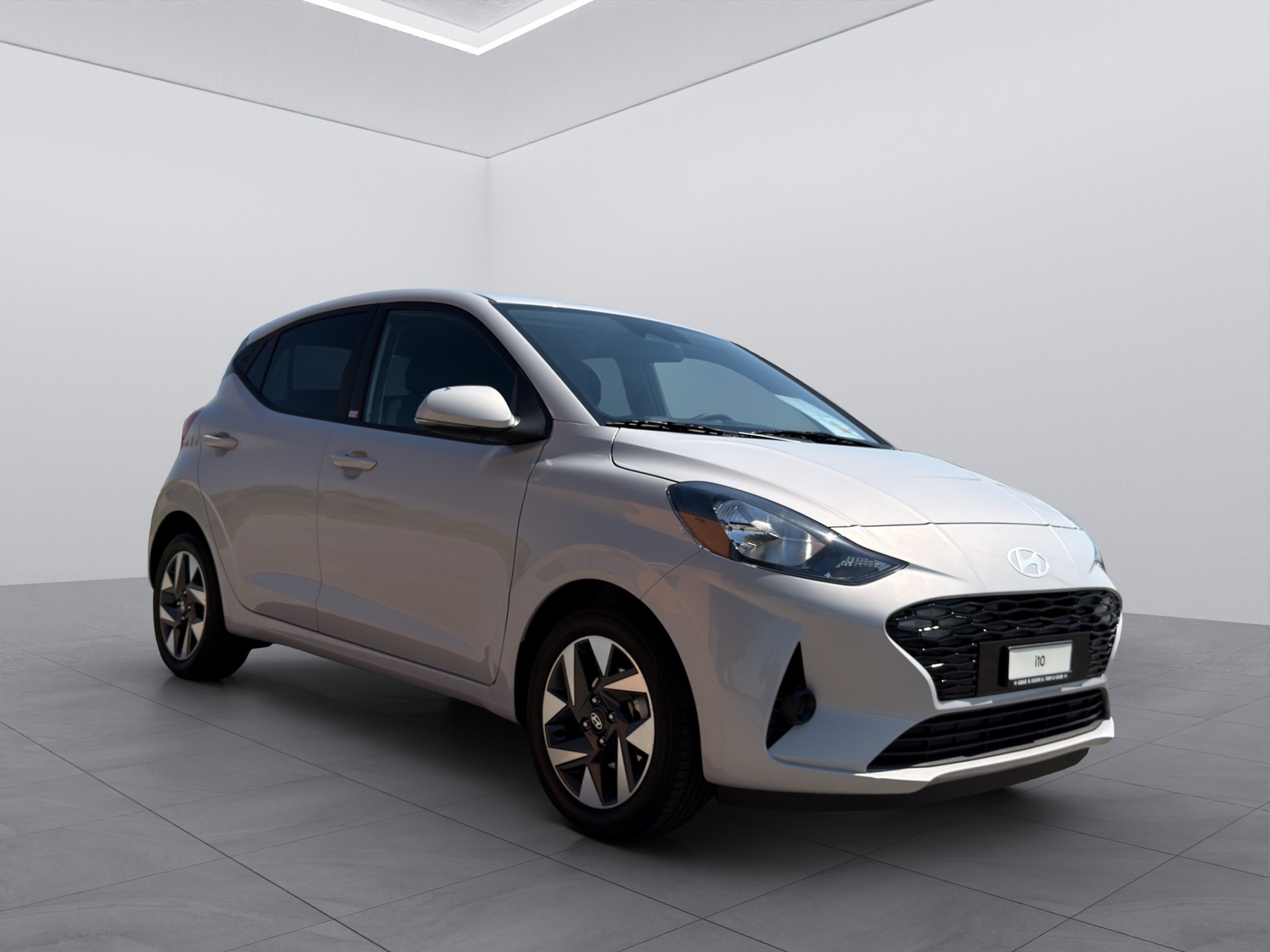 HYUNDAI i10 1.2 Amplia Aut.-image-6