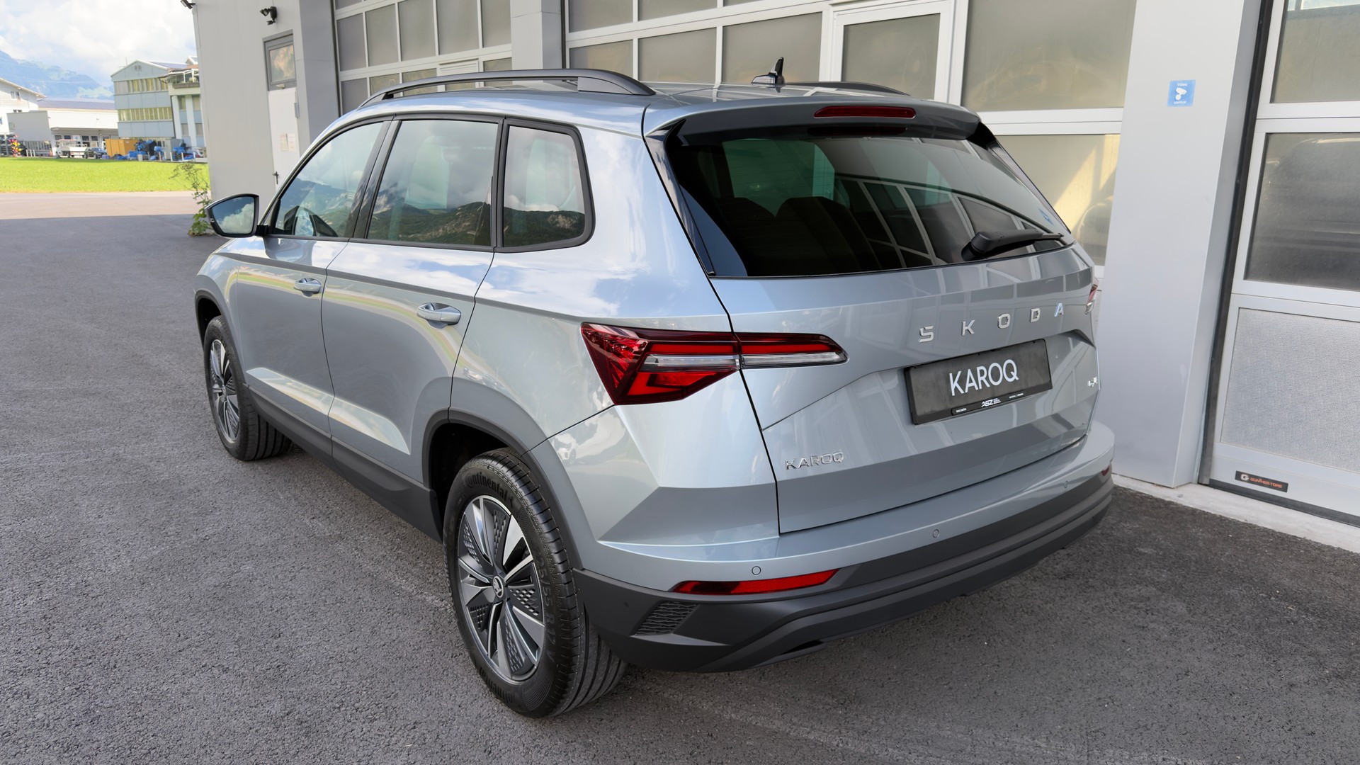 SKODA Karoq DY 2.0TDI 150PS 7DSG 4X4 2000ccm 150PS/110kW 4 Zylinder TDI Diesel-image-1
