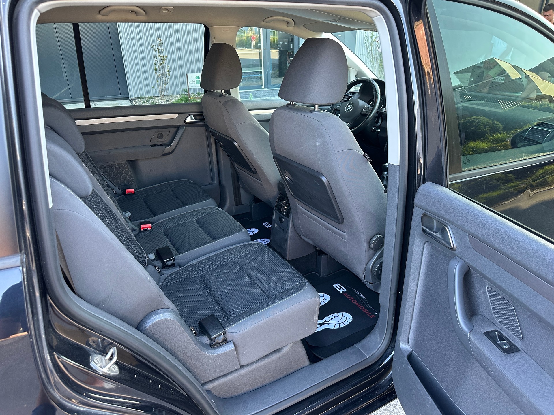 VW Touran 1.4 TSI Comfortline 7 Plätze-image-12