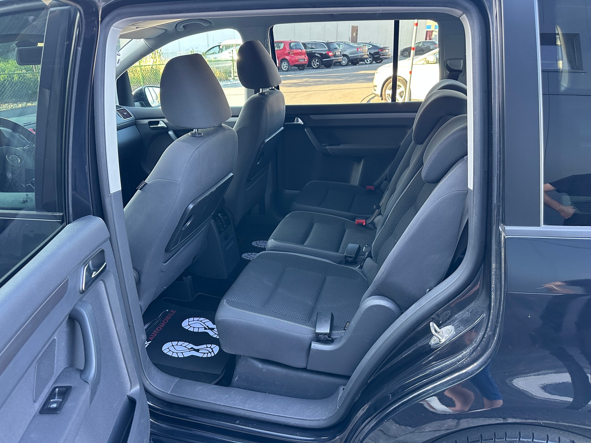 VW Touran 1.4 TSI Comfortline 7 Plätze-image-11