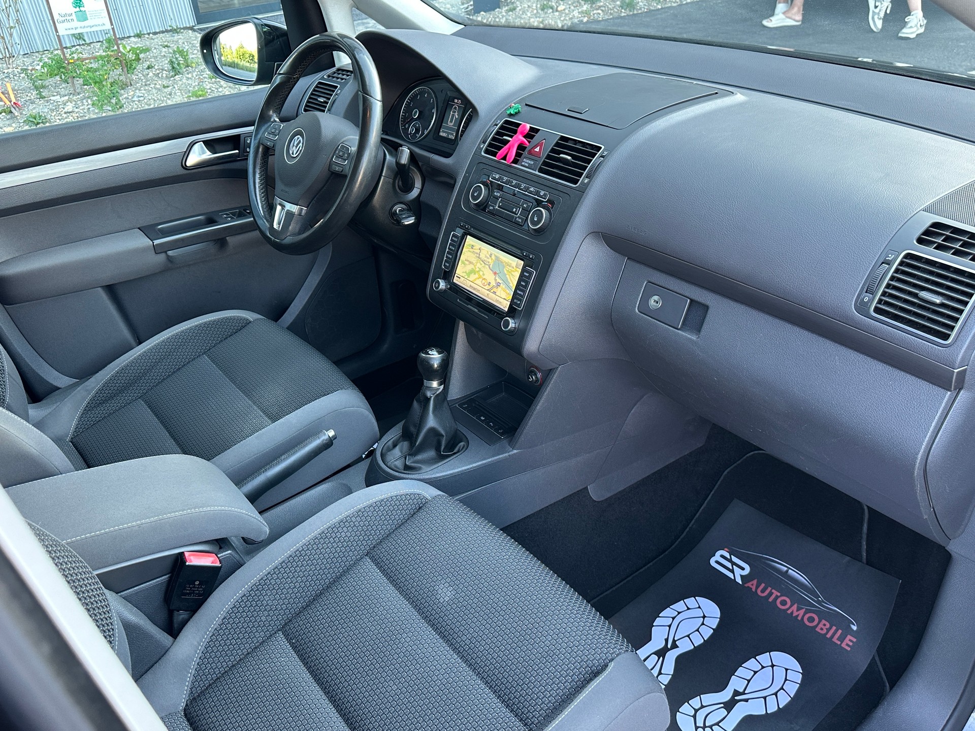 VW Touran 1.4 TSI Comfortline 7 Plätze-image-8